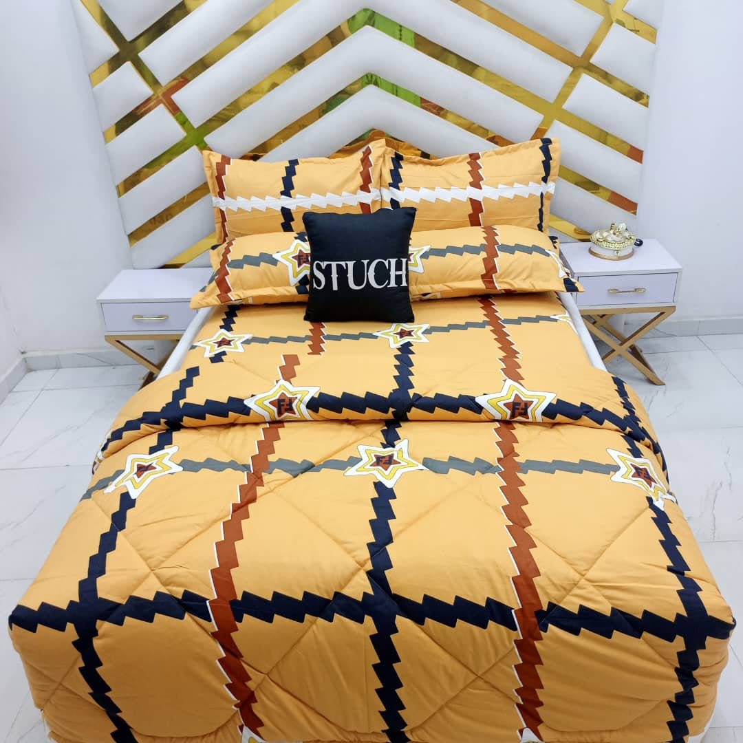 YELLOW STAR  7/7 BEDSHEET WITH FOUR PILLOW CASES AND DUVET COVER (NO FIBER INSIDE)