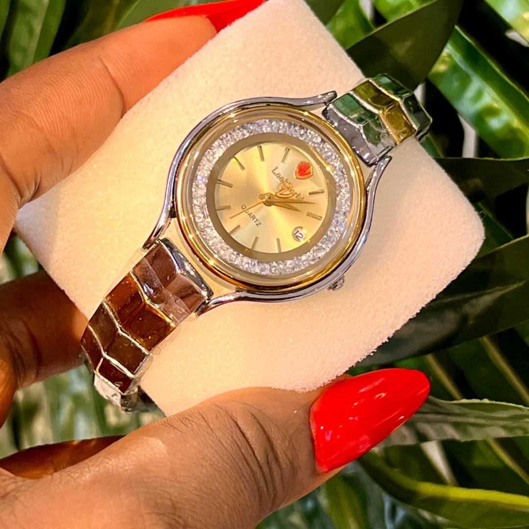 WRISTWATCH 006