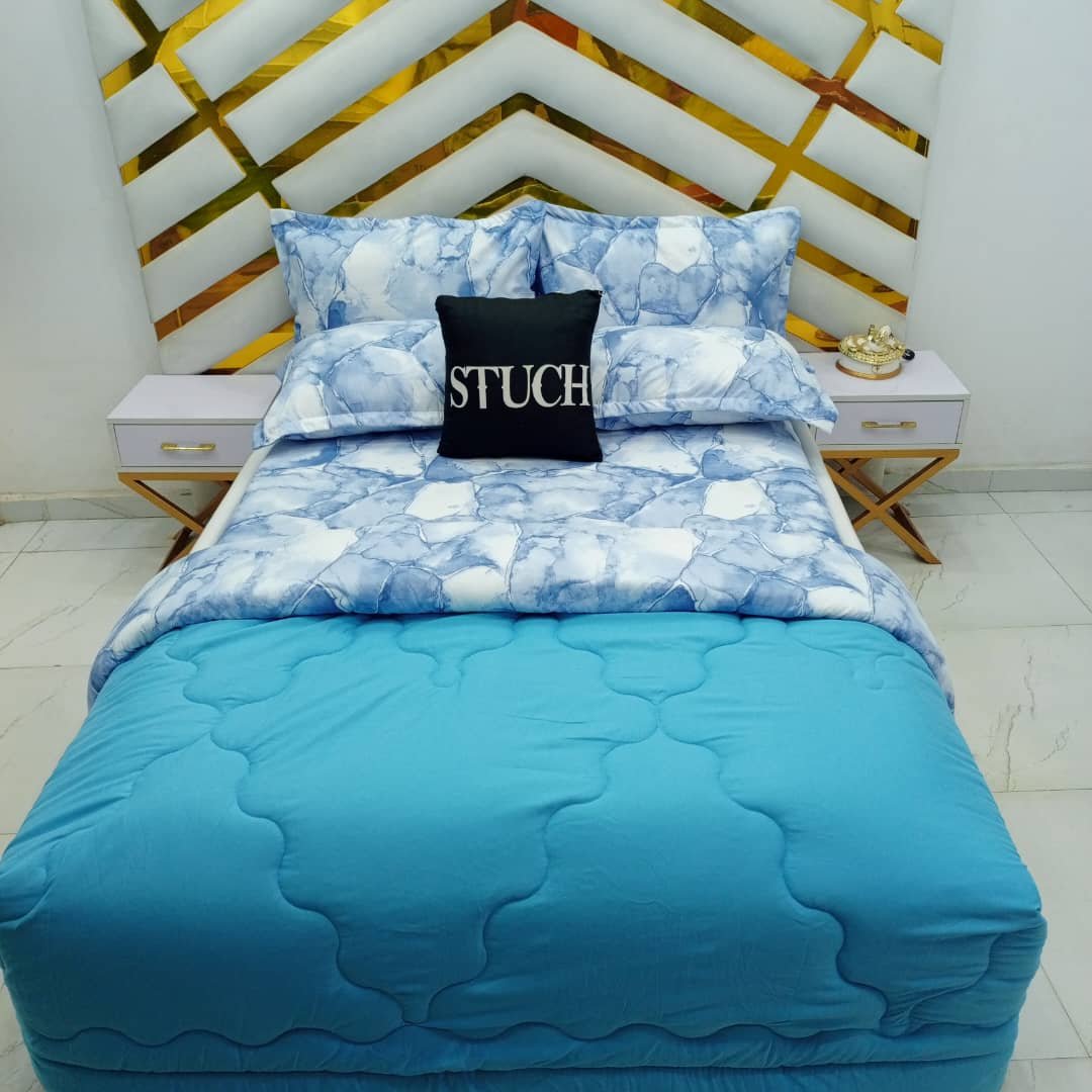 COMBINED PLAIN BLUE WITH BLUE MARBLE 7/7 DUVET SET