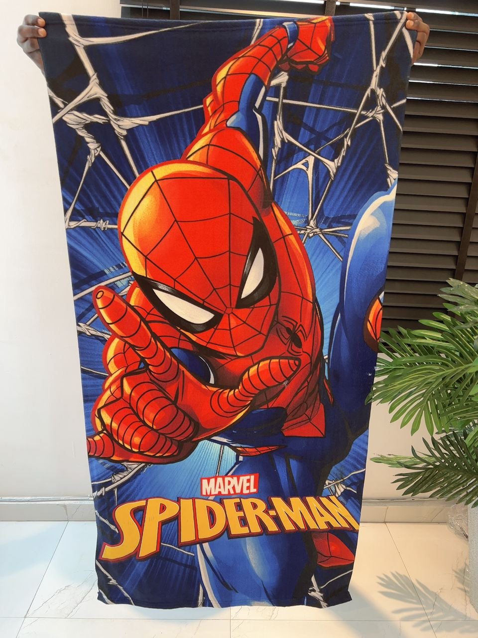 BLUE MAVEL SPIDERMAN KIDS LARGE TOWEL 28/51 INCHES