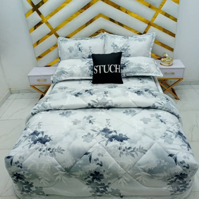 SJL1 BLUE WHITE CARNATION 7/7 BEDSHEET