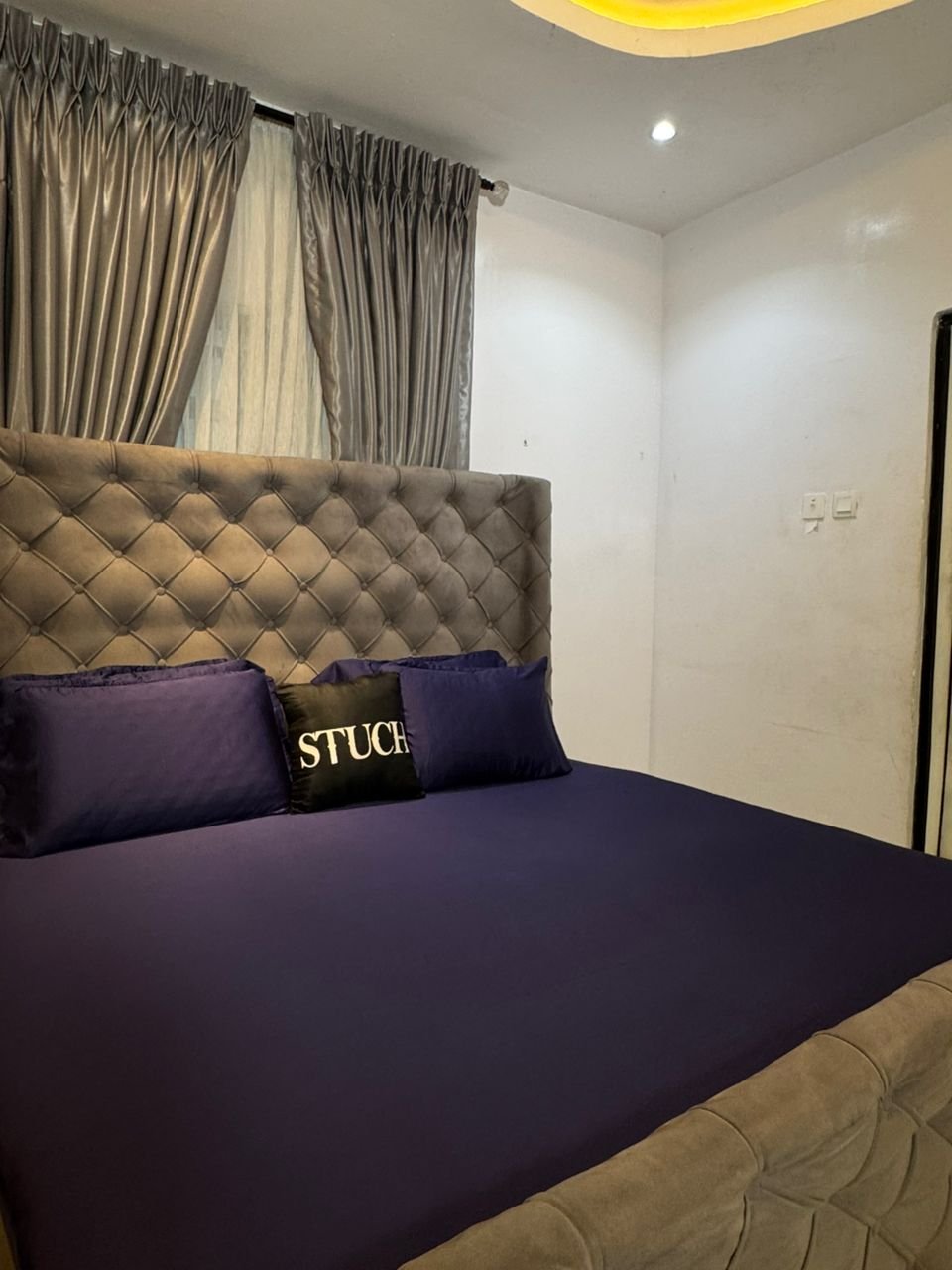 EGYPTIAN STANDARD 100% COTTON PLAIN NAVY BLUE 7 by 7 BEDSHEETS