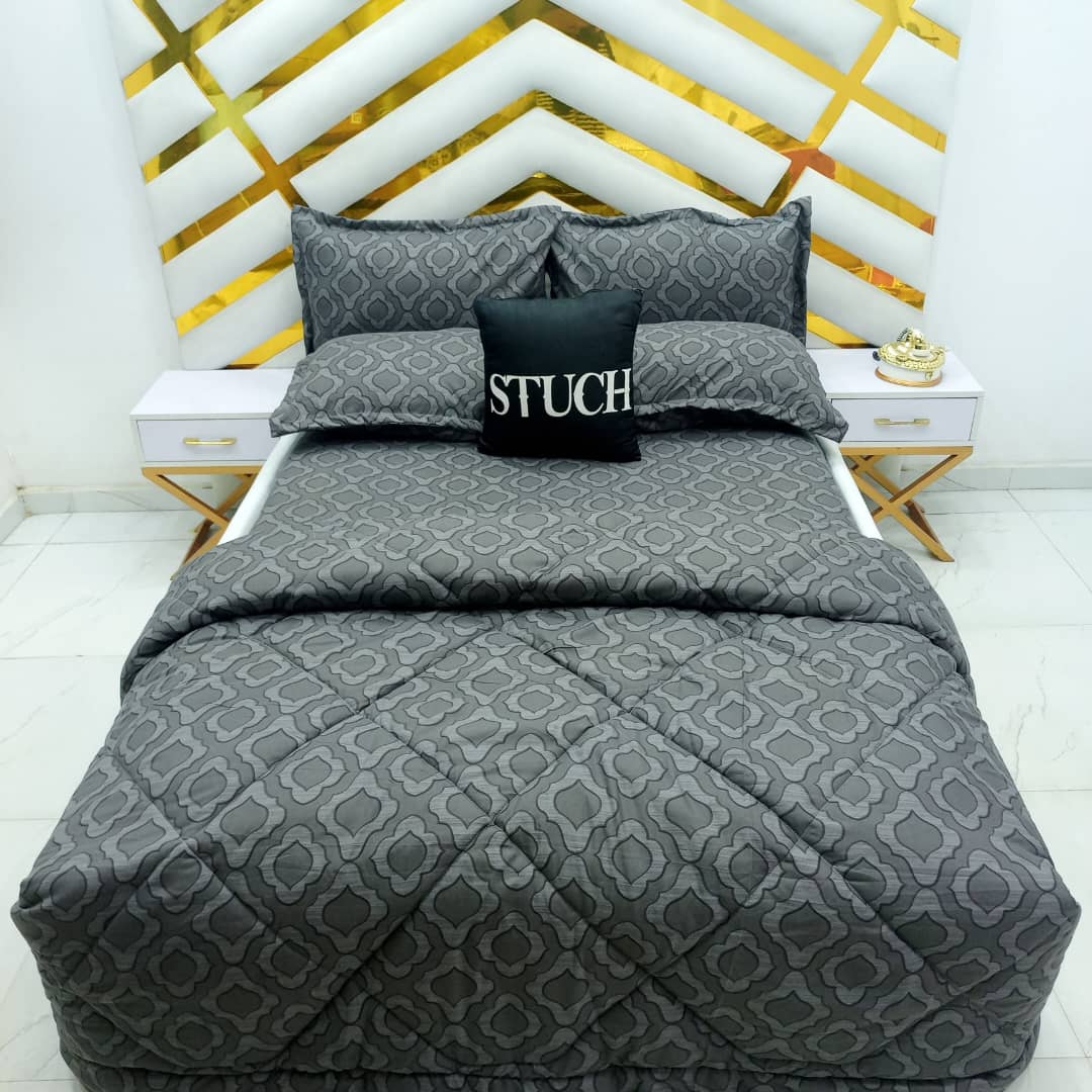 GRAY DIAMOND 7/7 BEDSHEET WITH FOUR PILLOW CASES AND DUVET COVER (NO FIBER INSIDE)