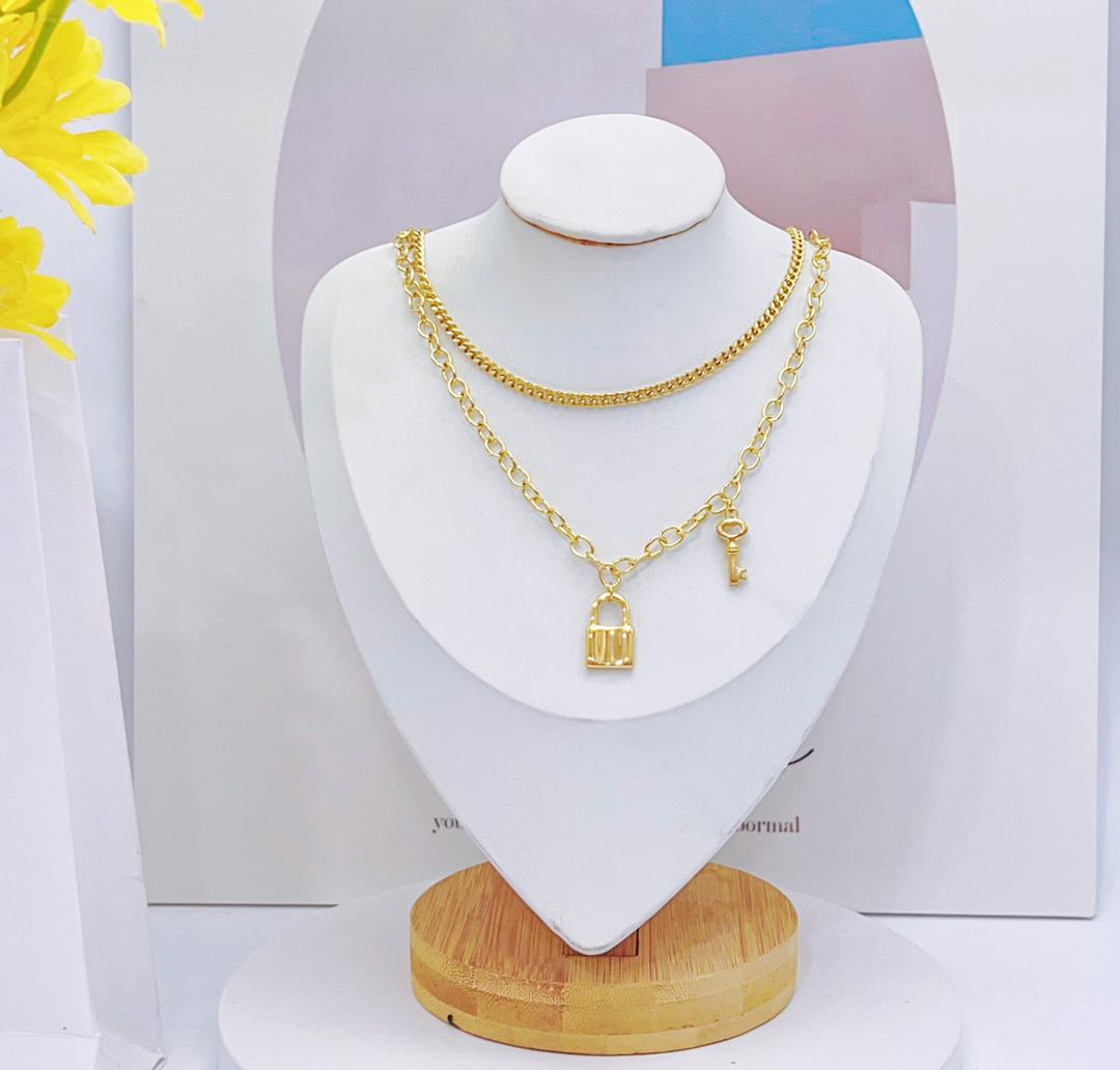 GOLD LAYERED NECKLACE 1301