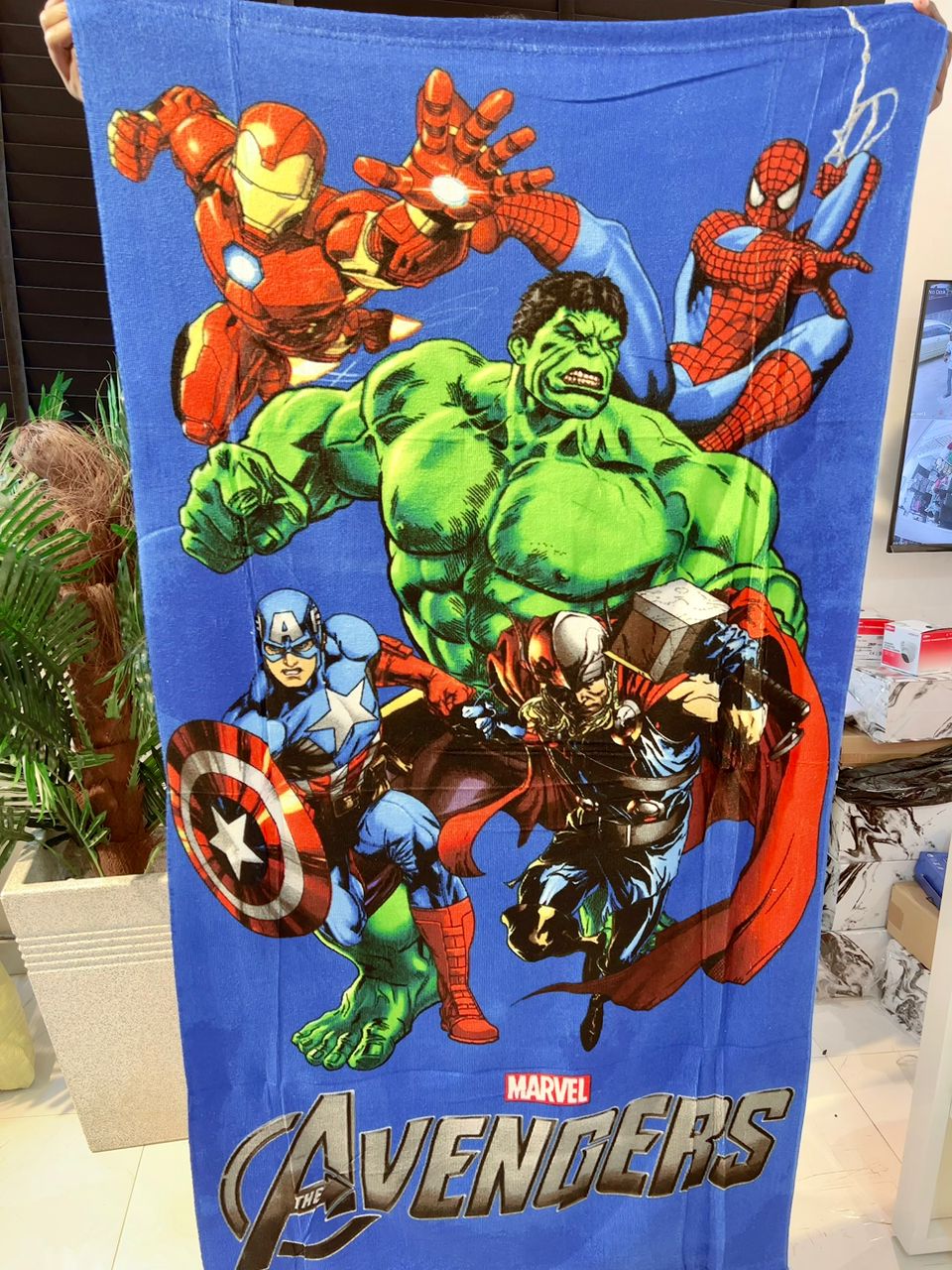 CAPTAIN AMERICA KIDS LARGE TOWEL 28/51 INCHES