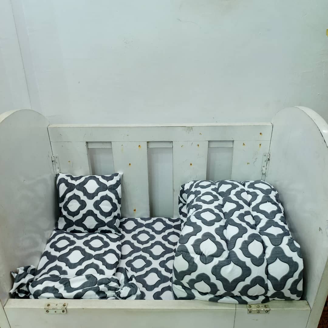 100 GRAY CONEZ BABYCOT SET