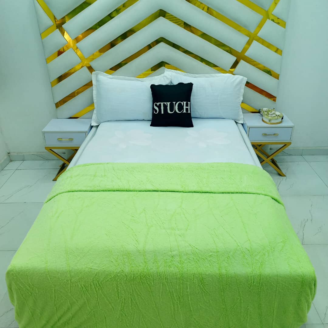 LIGHT LEMON FUR DUVET ONLY