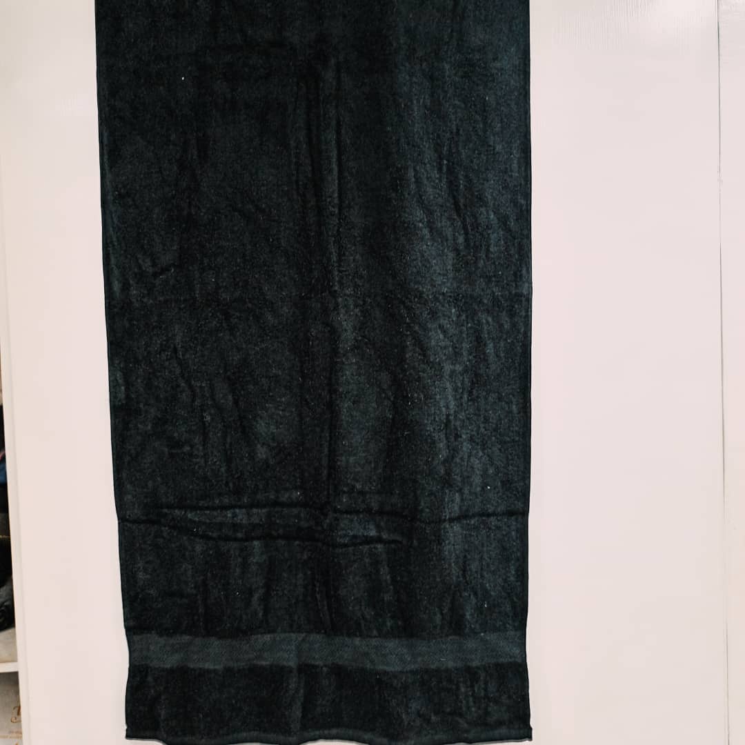 BLACK LARGE TOWEL 28/55 INCHES