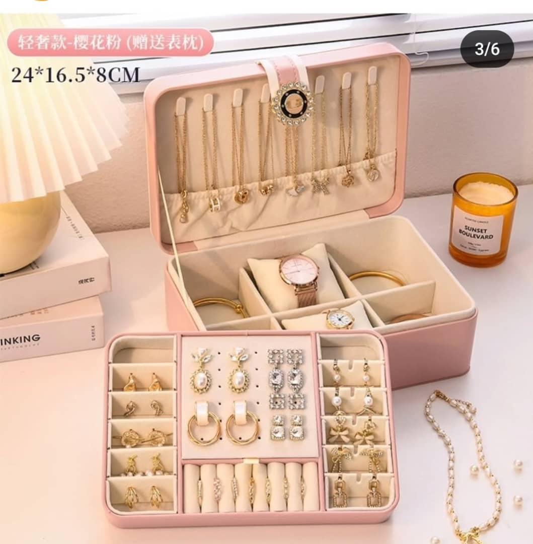 PINK JEWELERY ORGANIZER