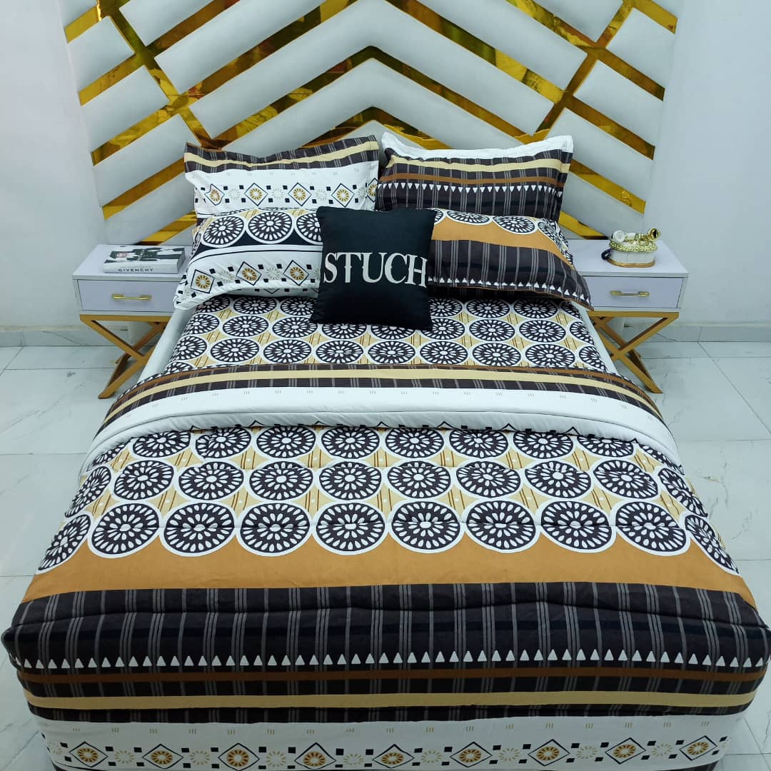 BROWN SMALL CIRCLE 7/7 BEDSHEET WITH FOUR PILLOW CASES AND DUVET COVER (NO FIBER INSIDE)