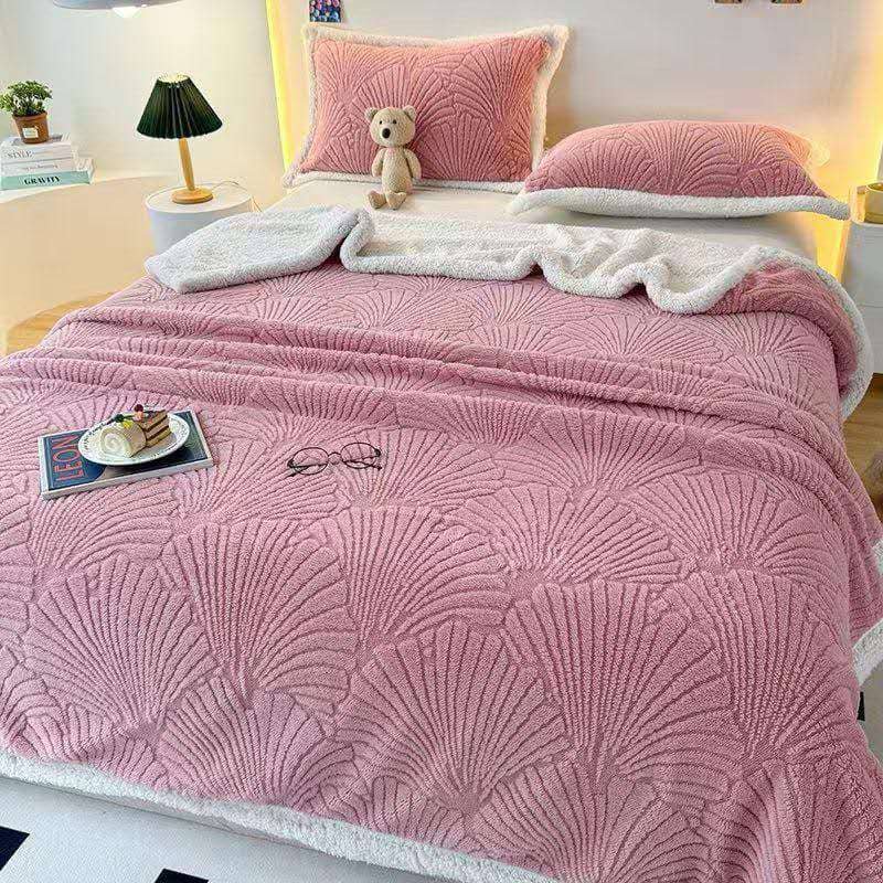 FLORAL PLUSH PINK FUR DUVET WITH 2 PILLOW CASES (230 X 250cm)