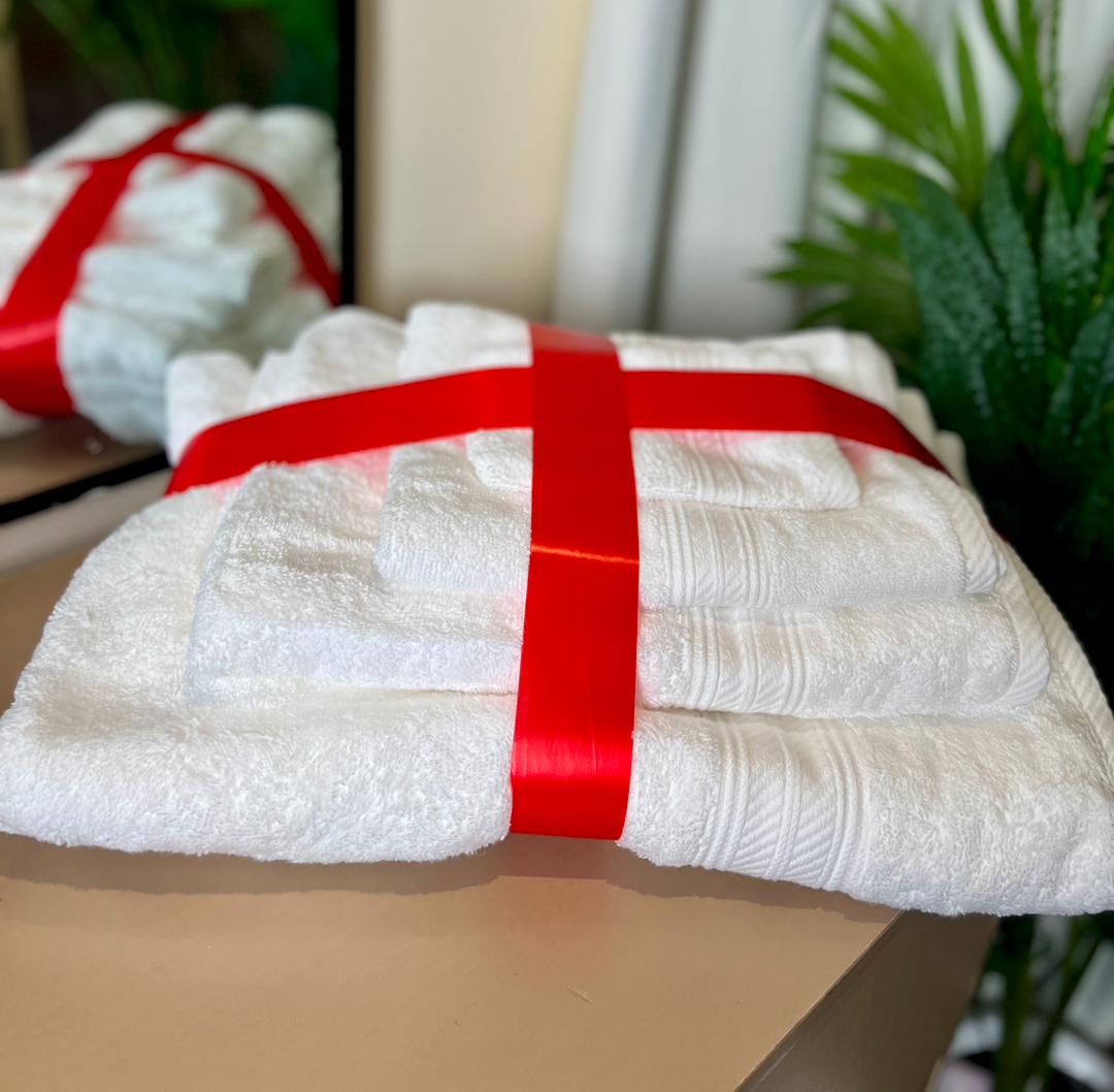 4in1 PREMIUM SOFT WHITE TOWEL (contains Extra large, large, medium and face towel)