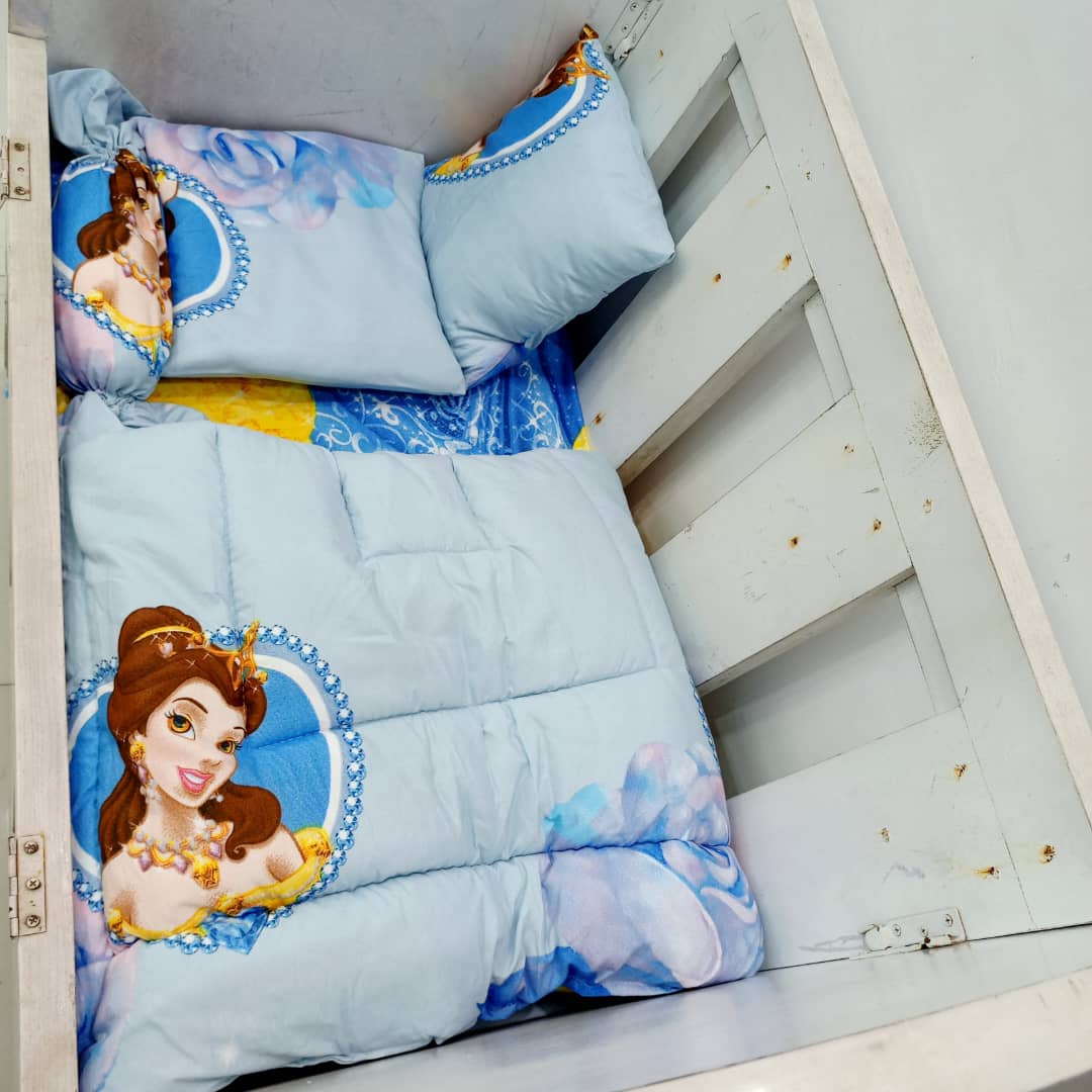 010 BLUE SNOW WHITE BABYCOT SET