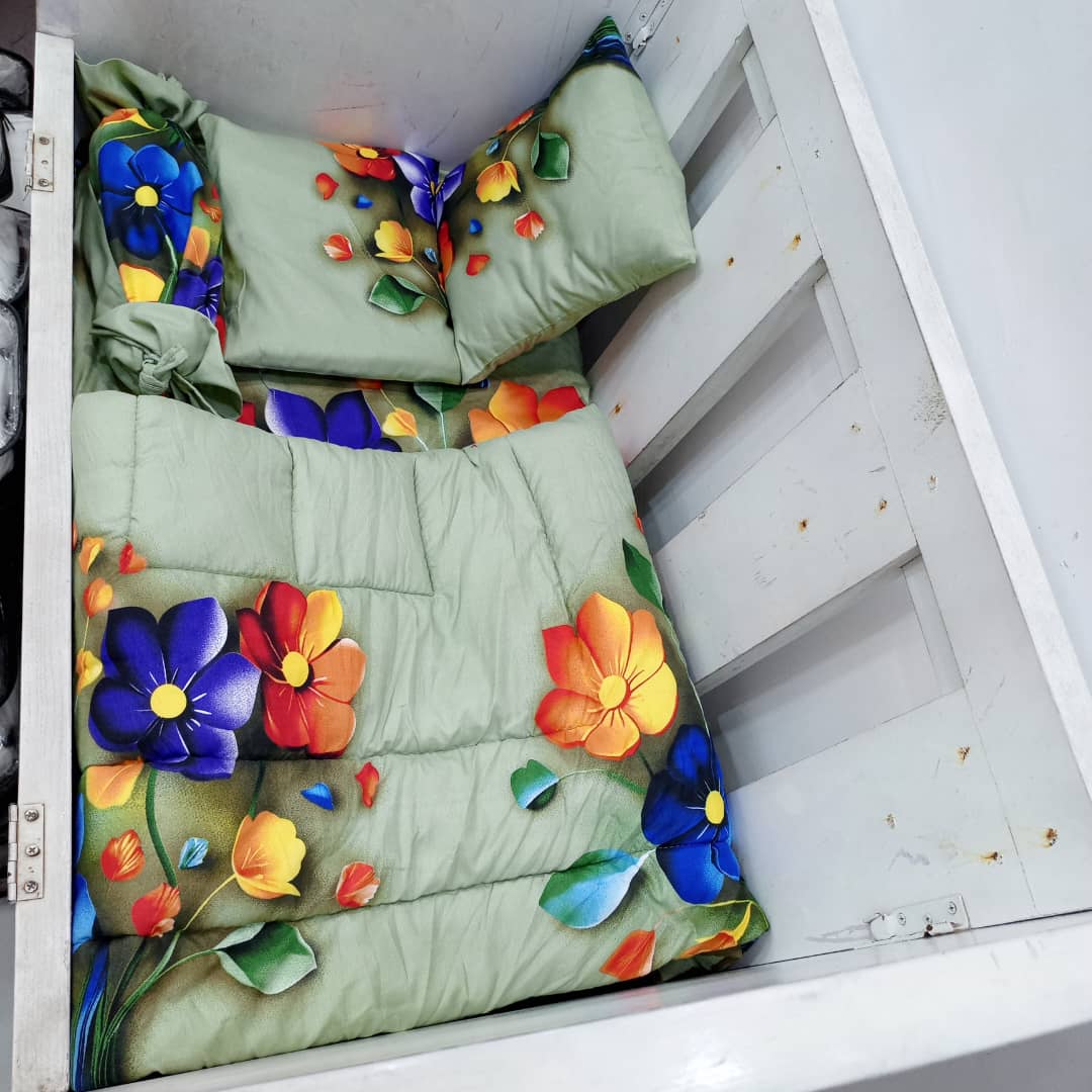 704 COLORFUL FLOWER BABYCOT SET