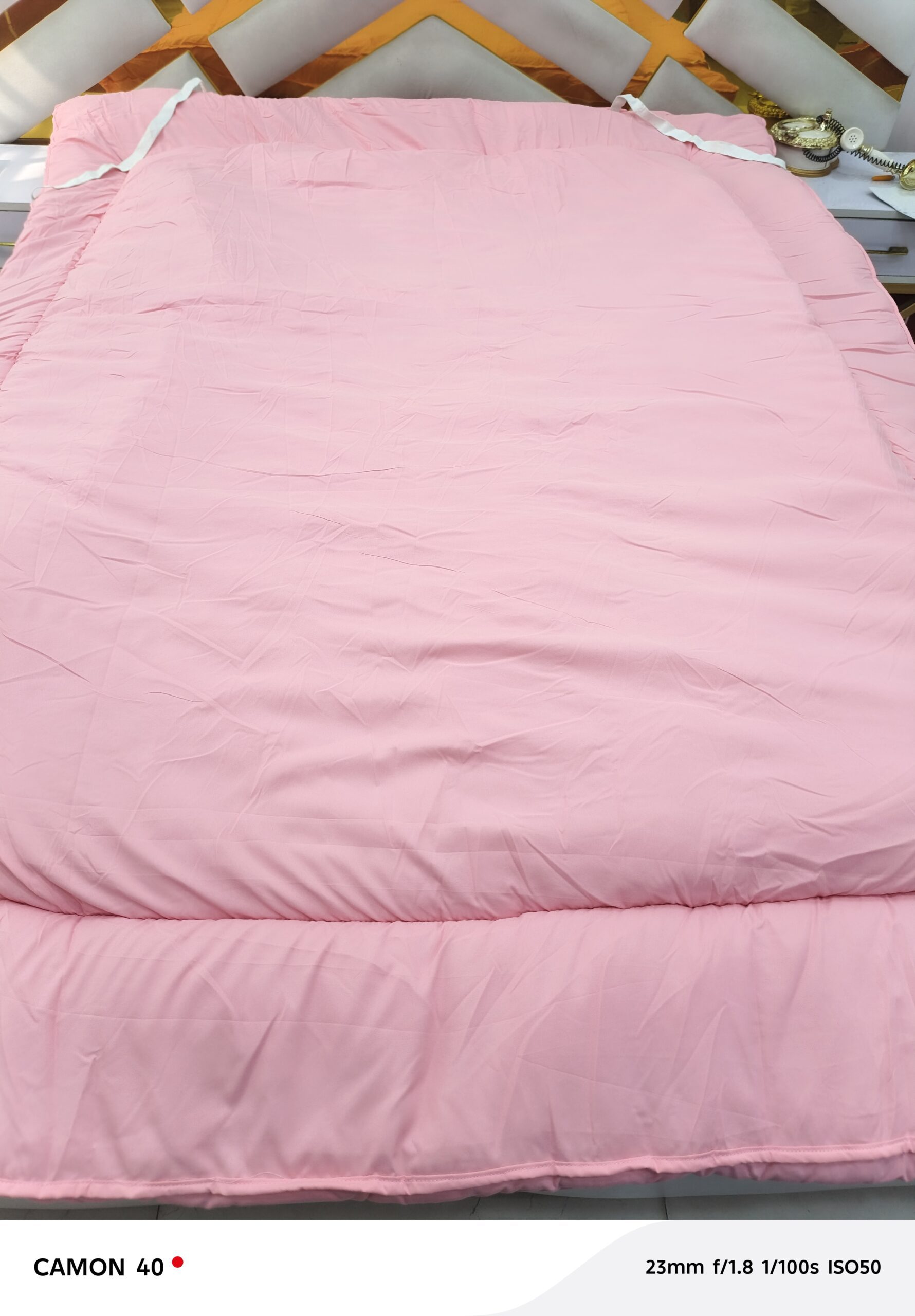4/6 LIGHT PINK NEW MATTRESS TOPPER 3 INCH THICK (Size 48/72 inches)