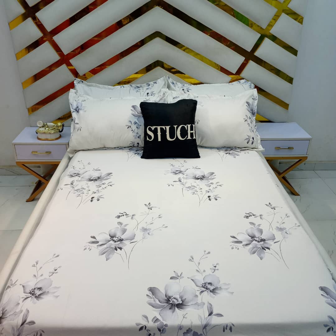 PEARL FLORAL 4/6 BEDSHEET WITH TWO PILLOWCASES