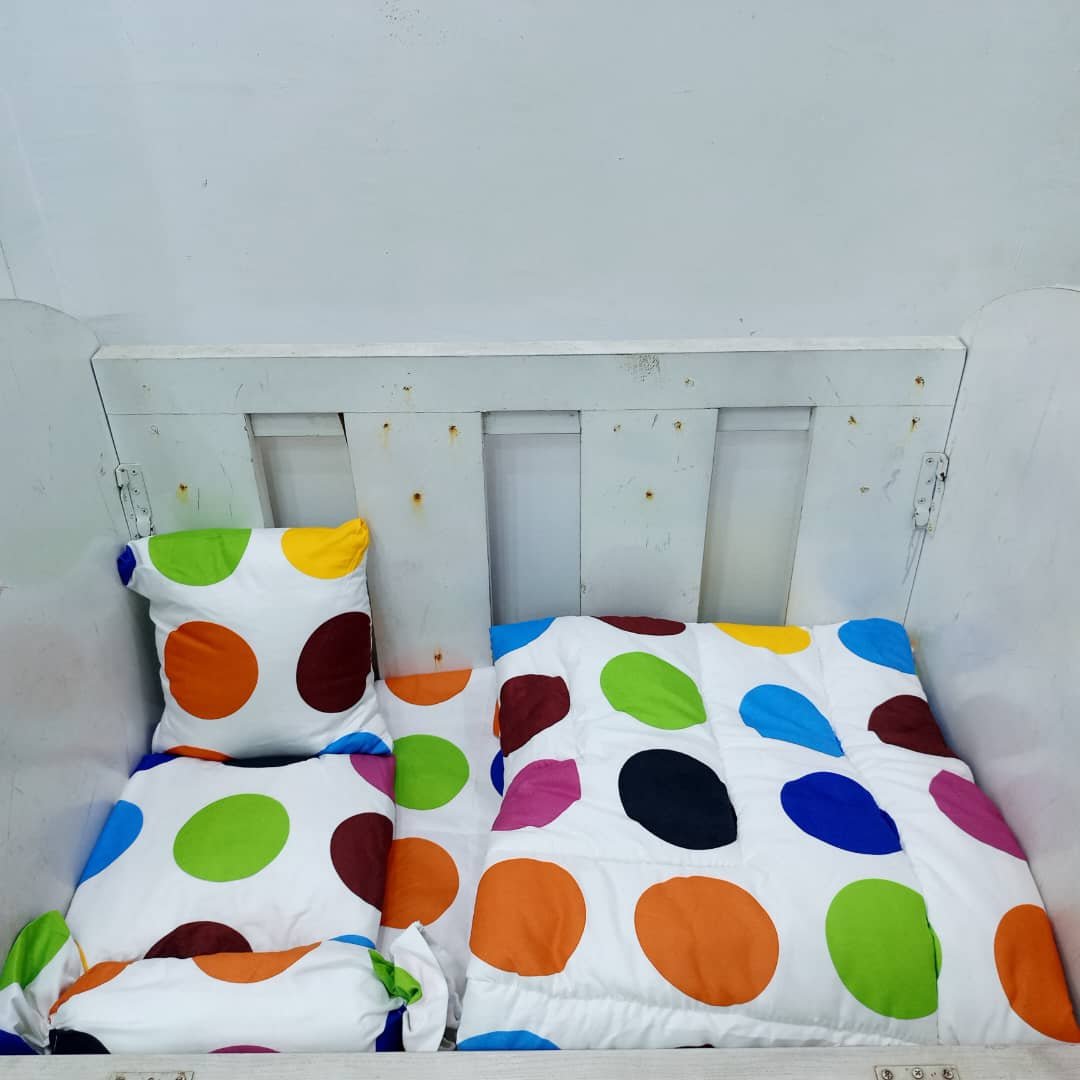 002 MULTICOLOR BIG POLKA BABYCOT SET