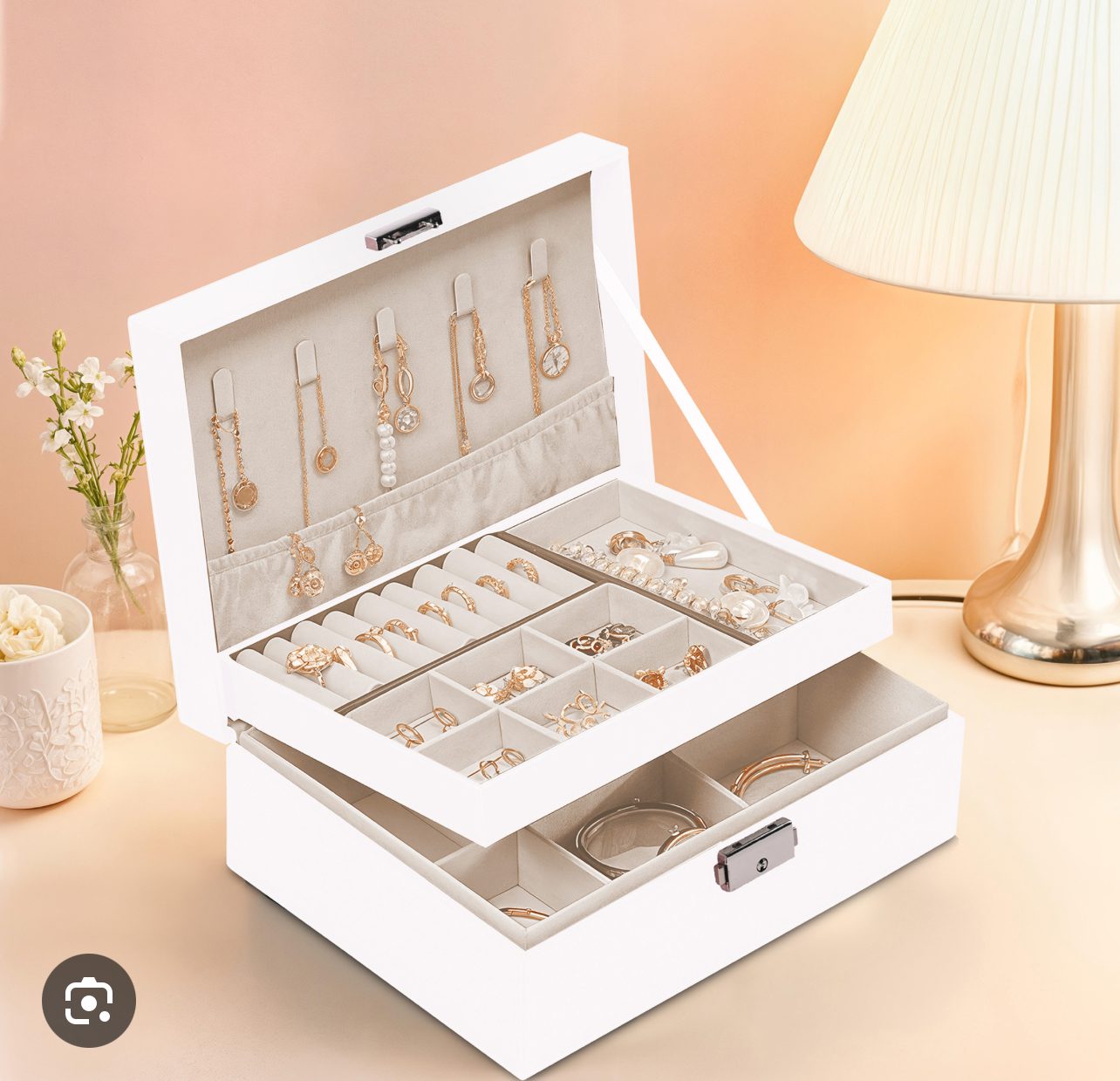 WHITE JEWELERY ORGANIZER