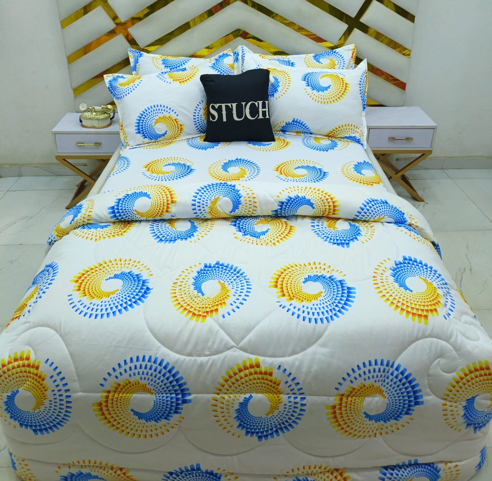 WHITE SWIRL 7/7 DUVET SET