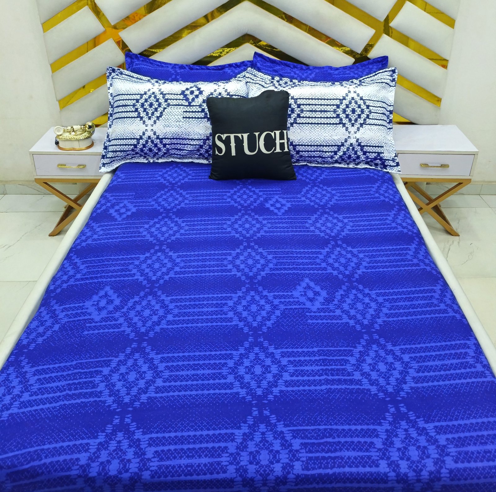 COMBO BLUE AND WHITE DIAMOND 7/7 BEDSHEET (BLUE BEDSHEET)