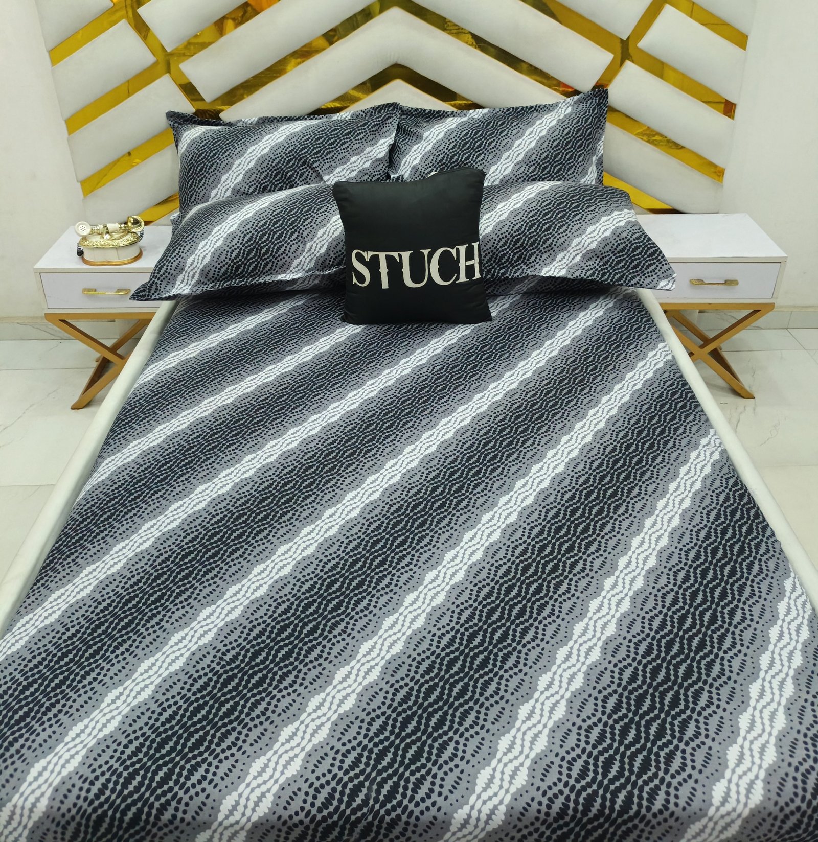 GRAY CIRCLESPOT EXTRALARGE BEDSHEET