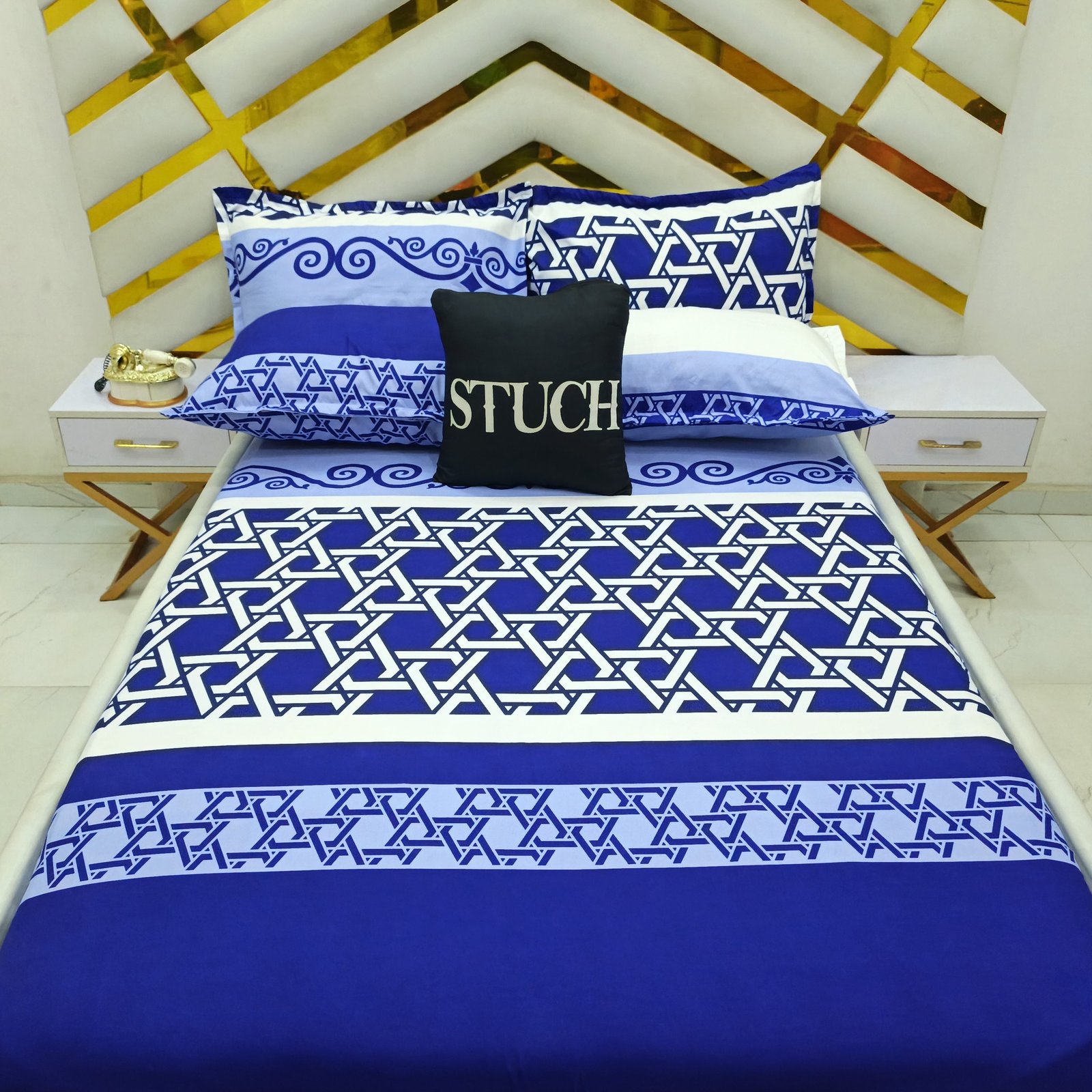 BLUE HEXAGON 4/6 DUVET SET (WITH TWO PILLOWCASES)