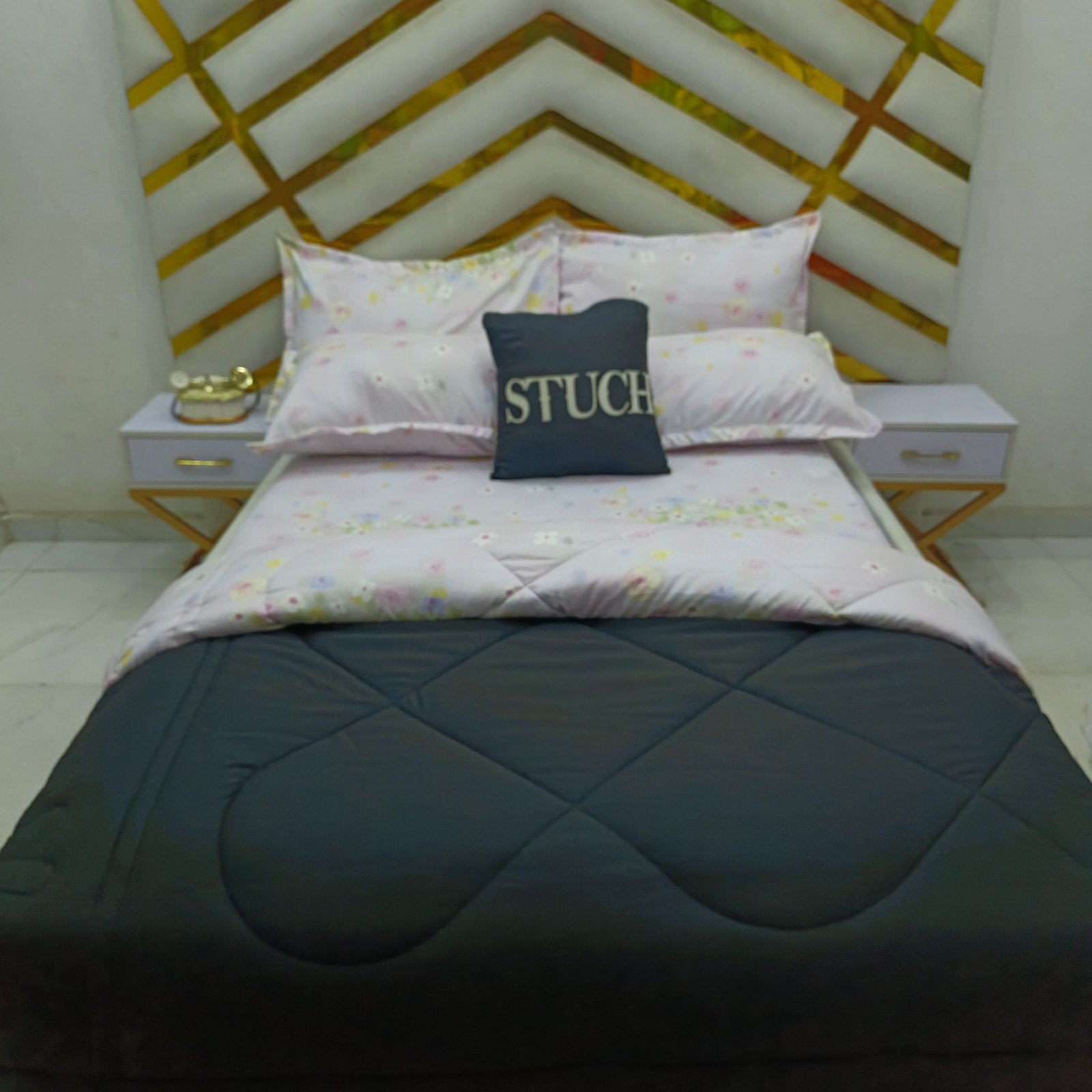COMBINED BLACK WITH PINK PETITE FLORAL 7/7 DUVET SET