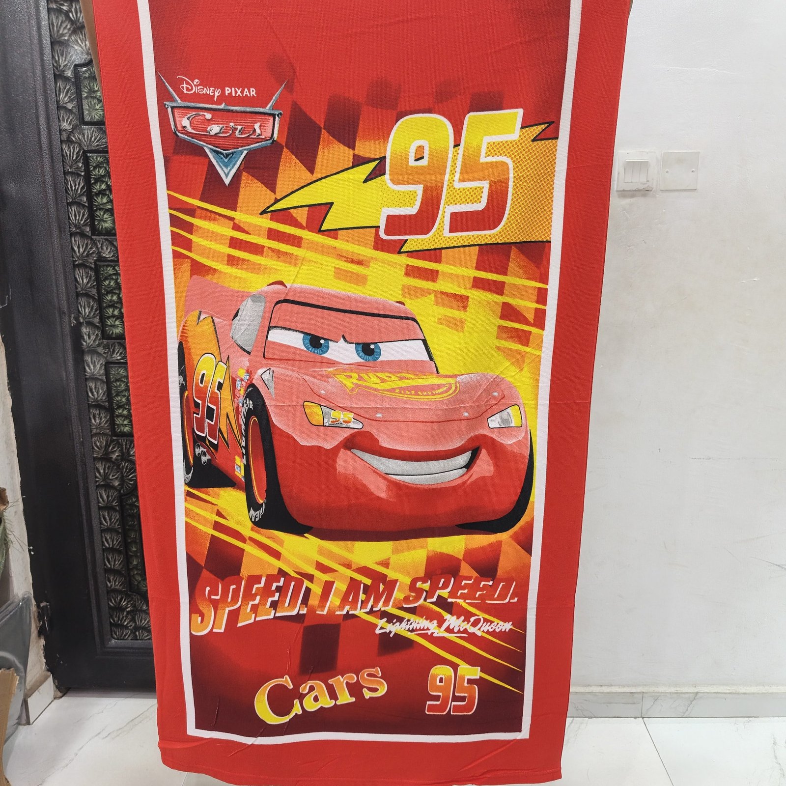 95 CARS KIDS LARGE TOWEL 28/51 INCHES