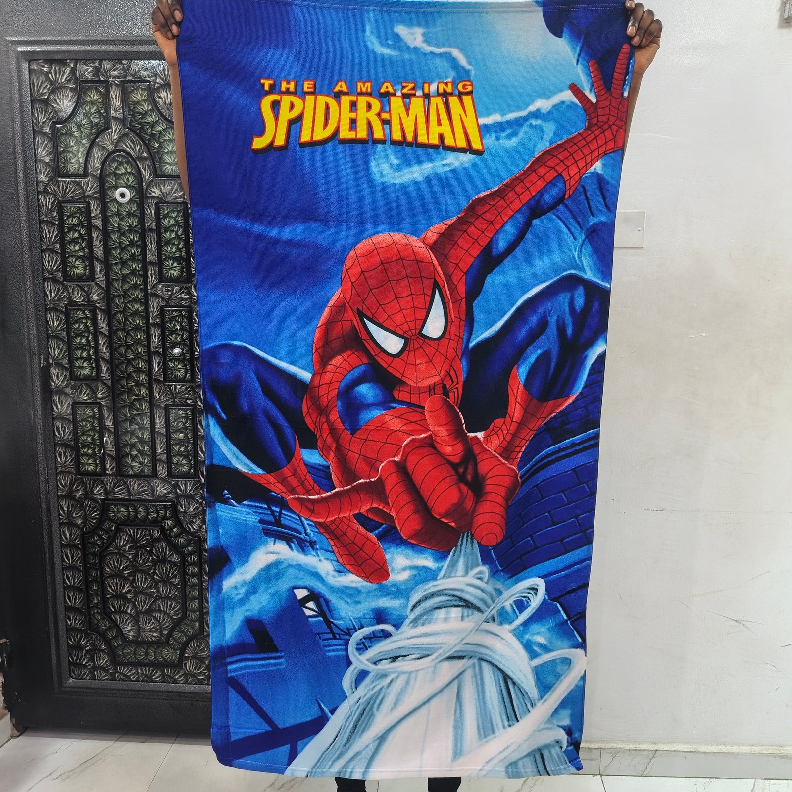 AMAZING SPIDERMAN KIDS LARGE TOWEL 28/51 INCHES