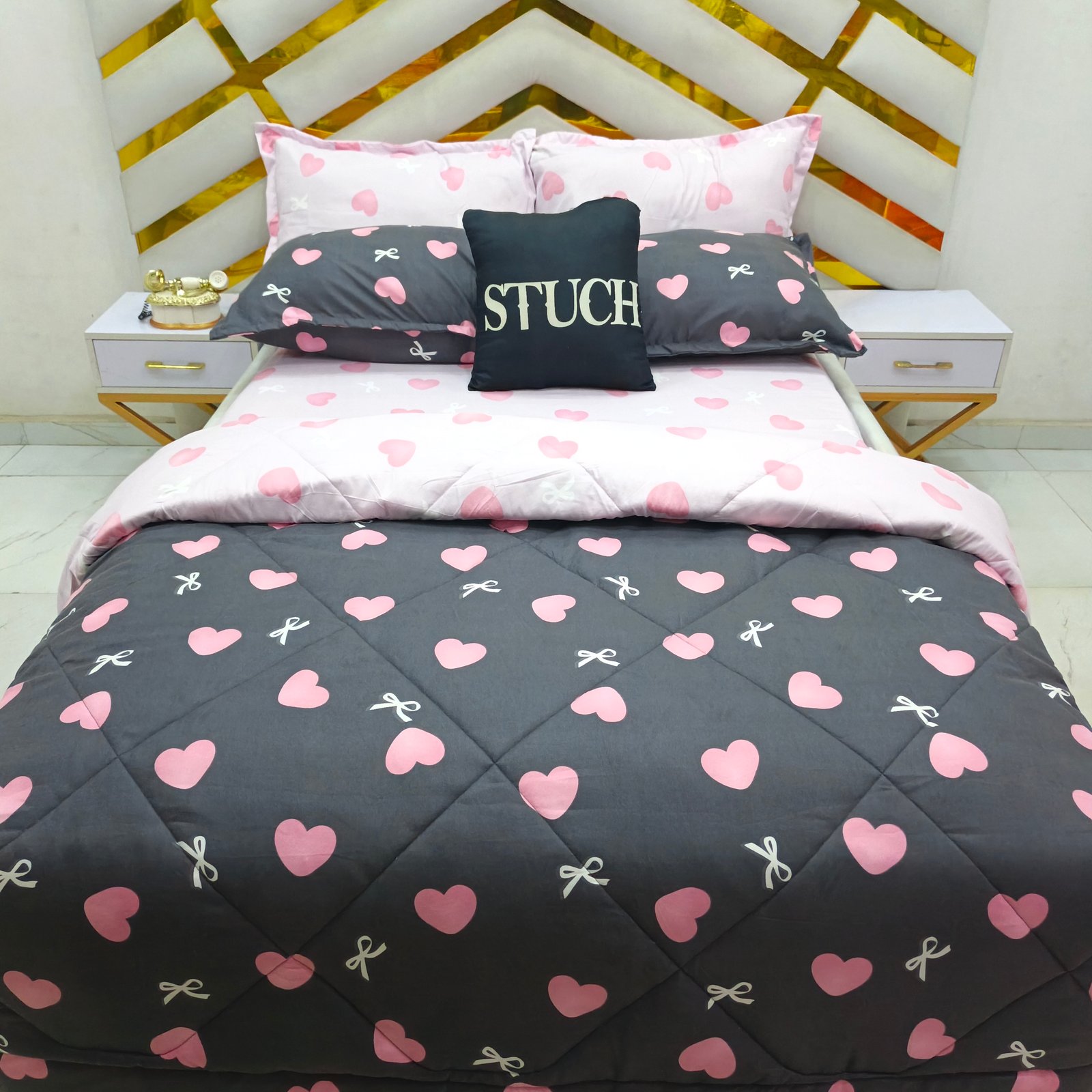 COMBO PINK AND BLACK RIBBON 7/7 DUVET SET (PINK BEDSHEET)