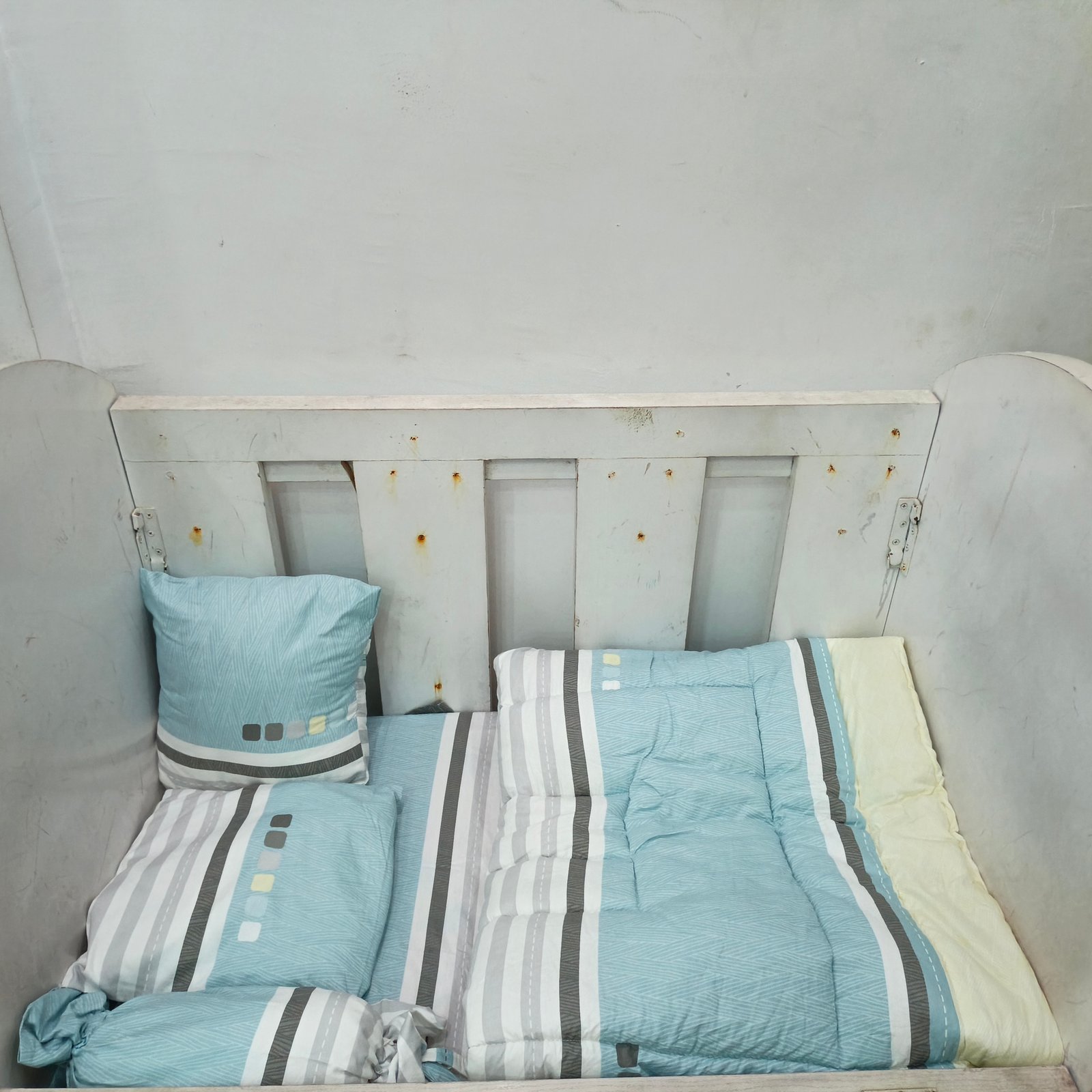 001 PEBBLE PLAID BABYCOT SET
