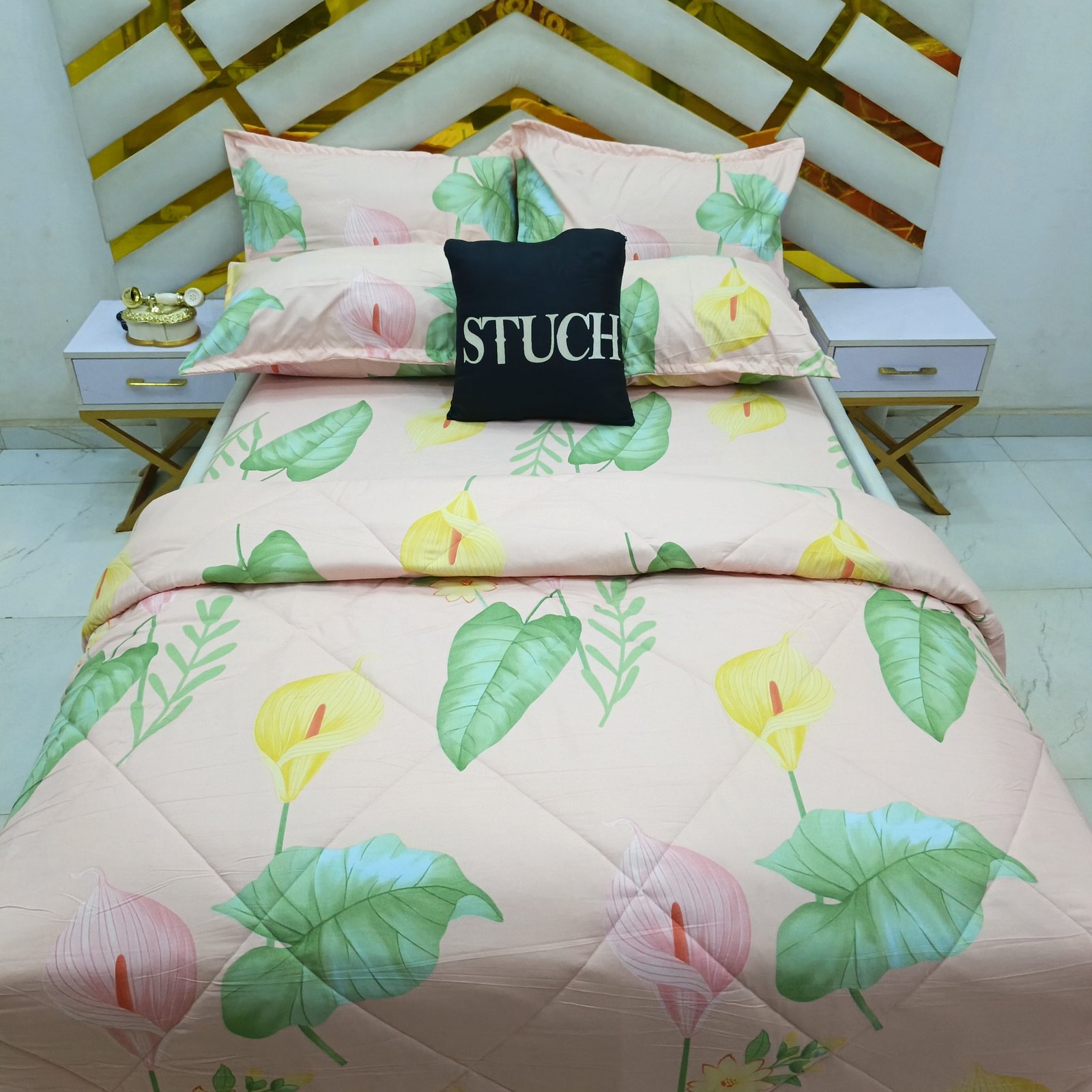 PEACH FLOWER 7/7 BEDSHEET WITH FOUR PILLOW CASES AND DUVET COVER (NO FIBER INSIDE)