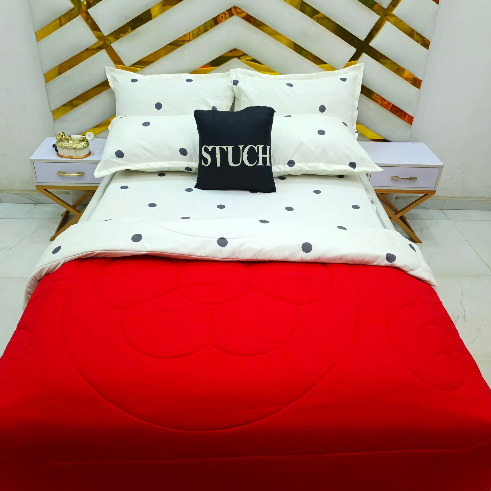 COMBINED RED WITH CREAMY DOT 7/7 DUVET SET