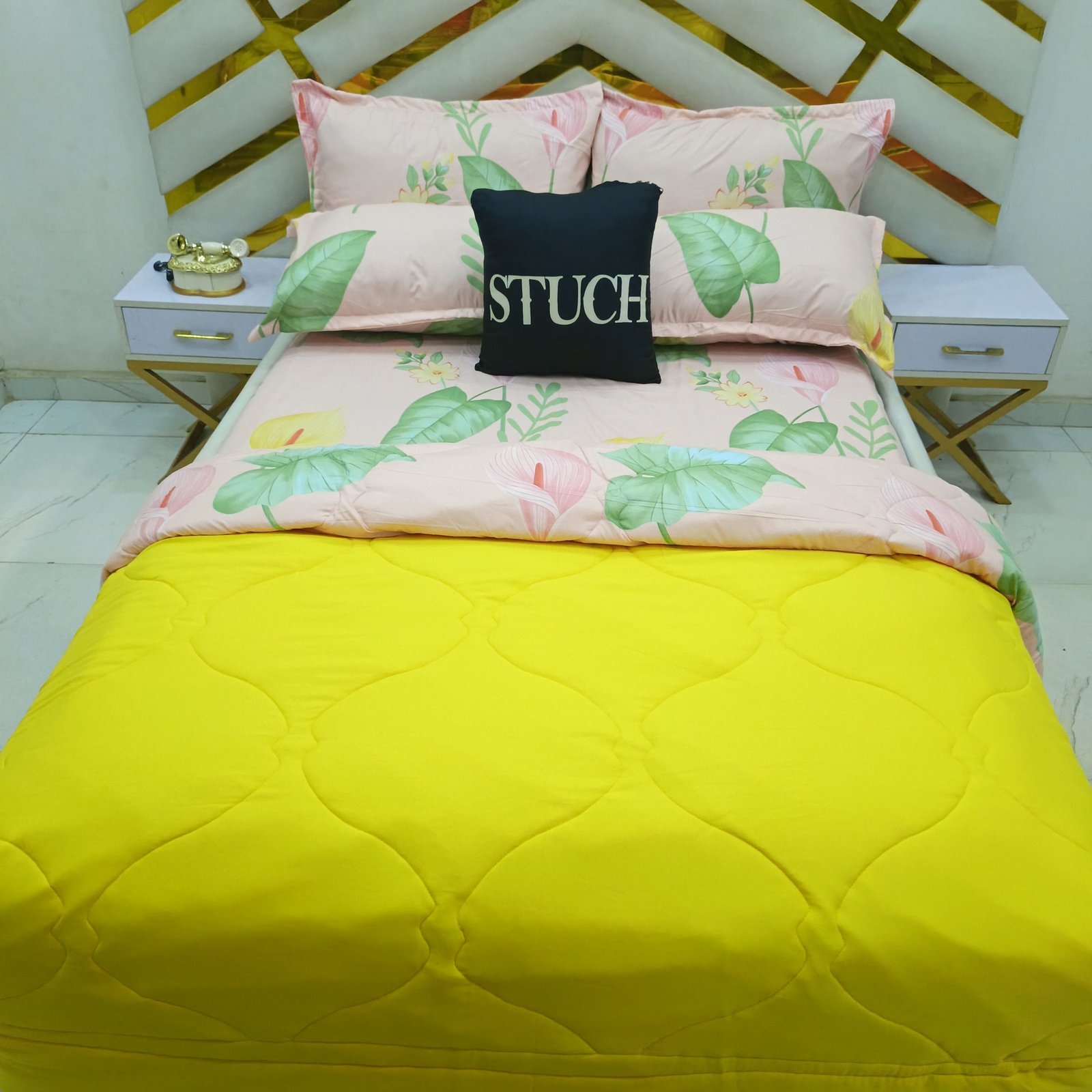 COMBINED YELLOW WITH PEACH FLOWER 7/7 DUVET SET