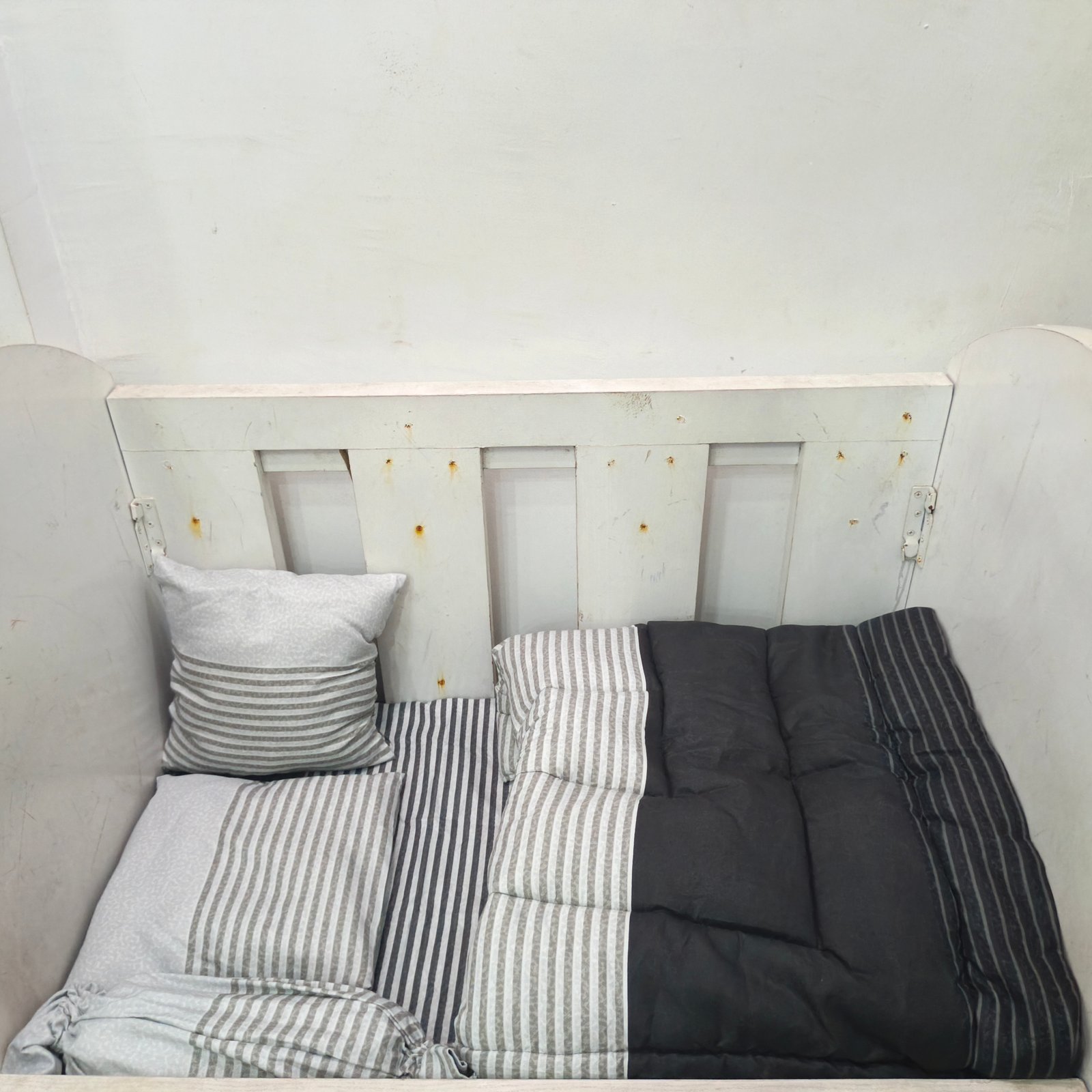 799 SOFT ASH STRIPE BABYCOT SET