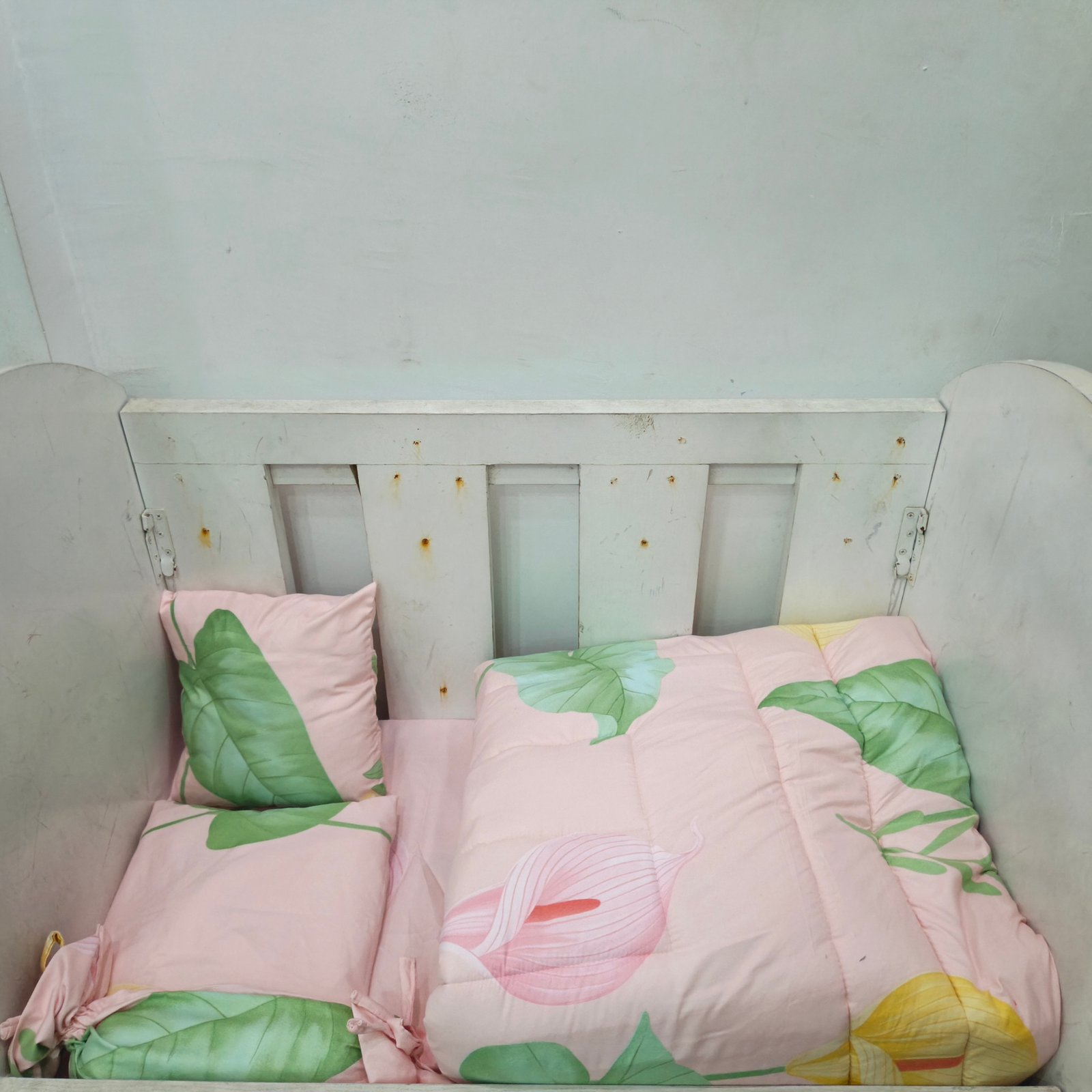770 PEACH FLOWER BABYCOT SET