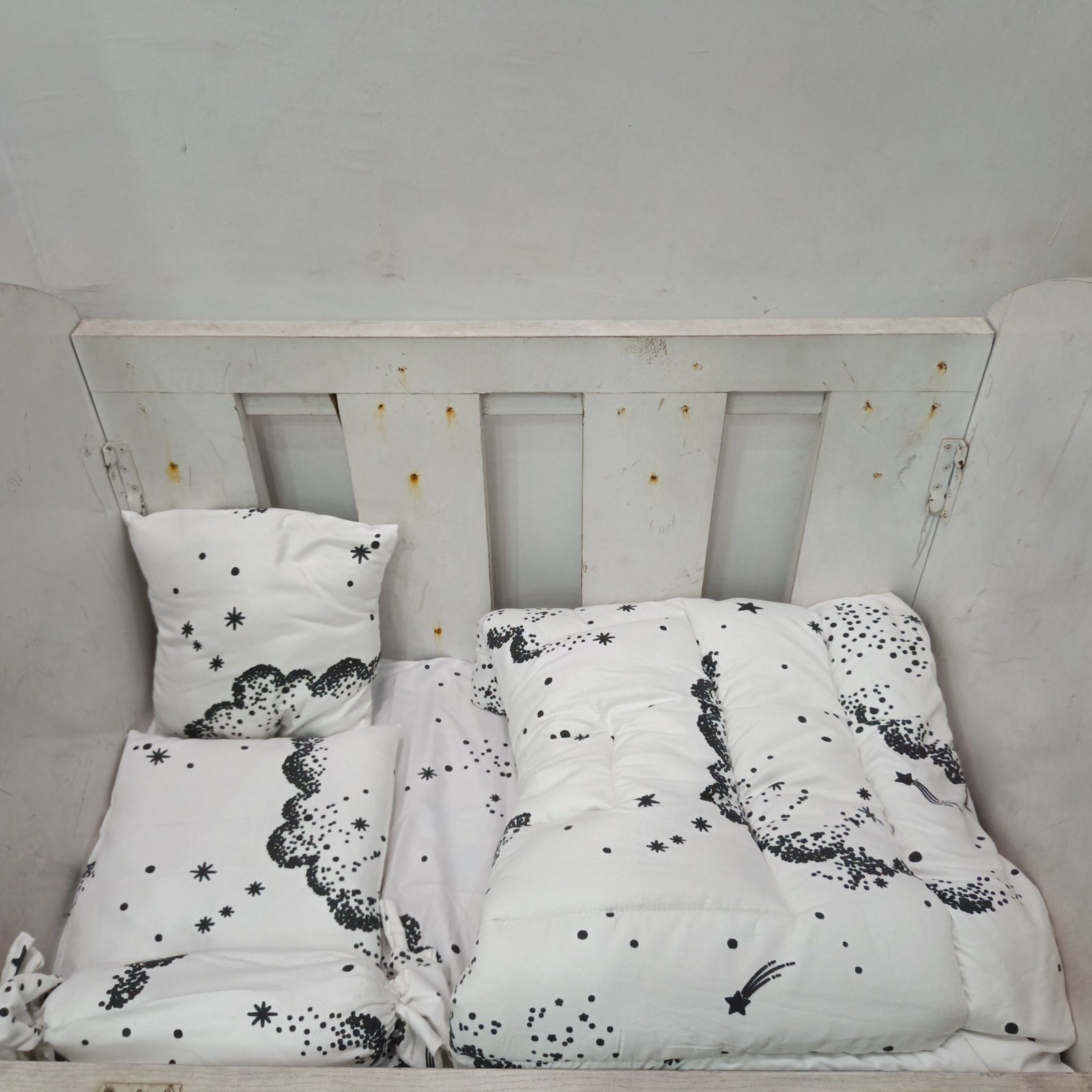 750 WHITE NOIR FLORAL BLUE STARLIT BABYCOT SET