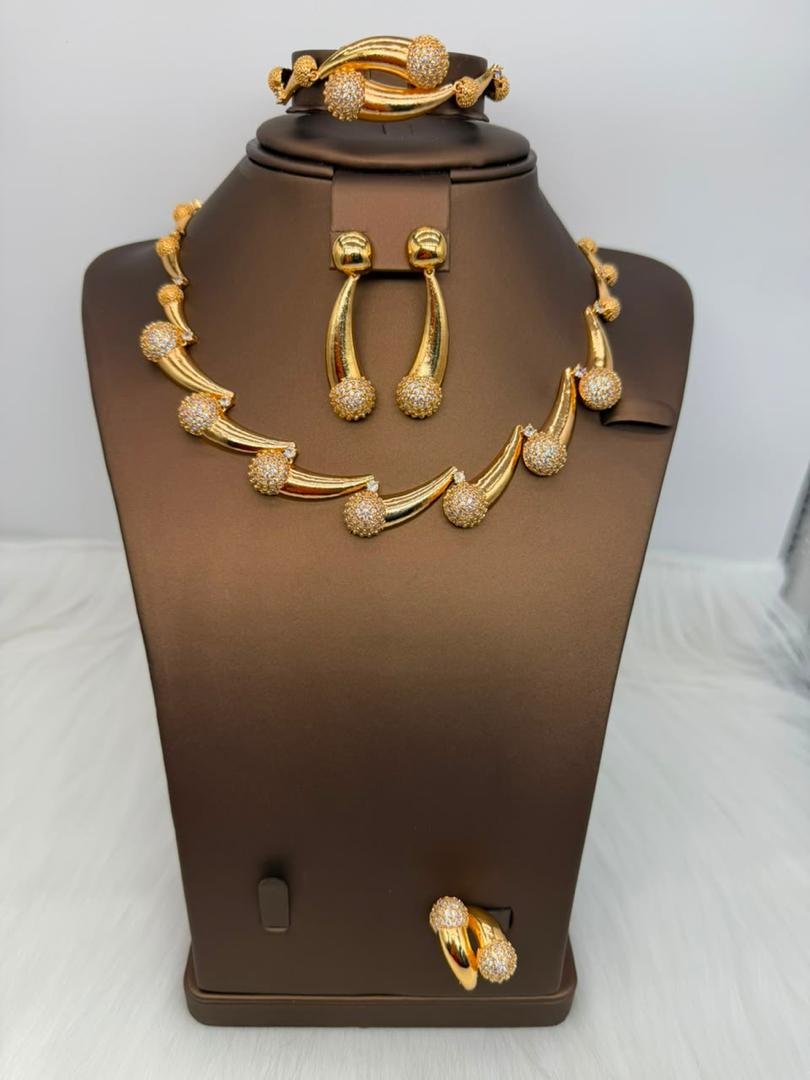 NECKLACE SET 710