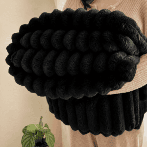 BLACK SOFT LUXURIOUS FLANNEL BLANKET (96/108 INCHES) KING SIZE
