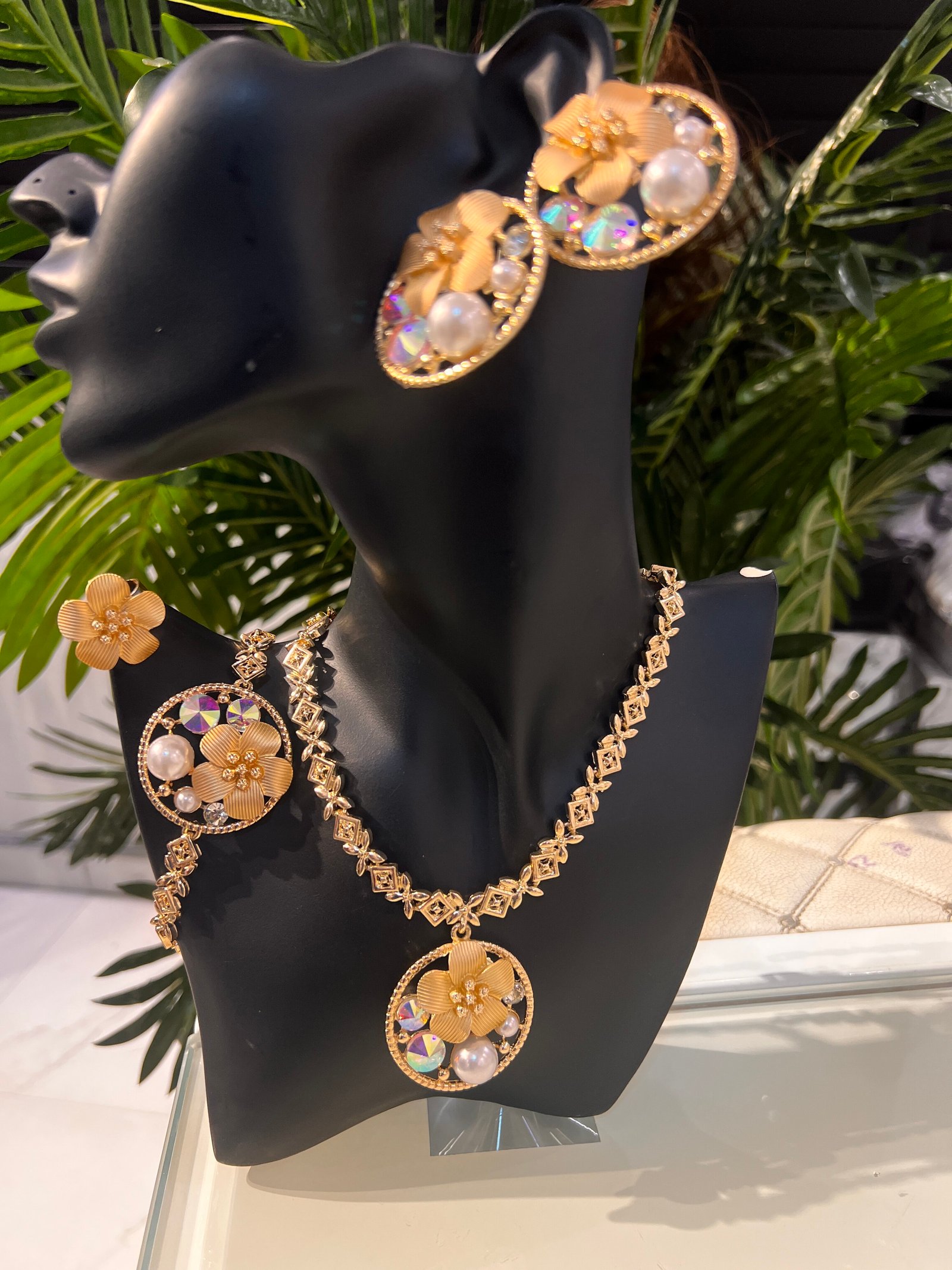 NECKLACE SET 815
