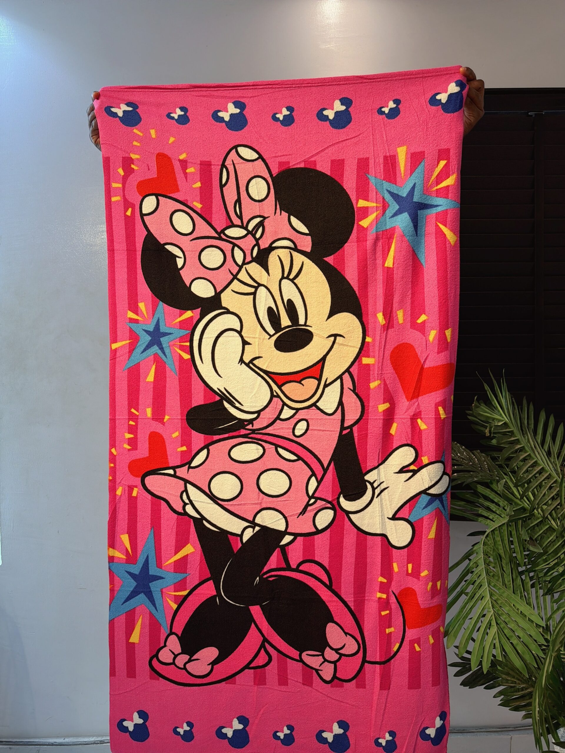 PINK MICKEY KIDS LARGE TOWEL 28/51 INCHES