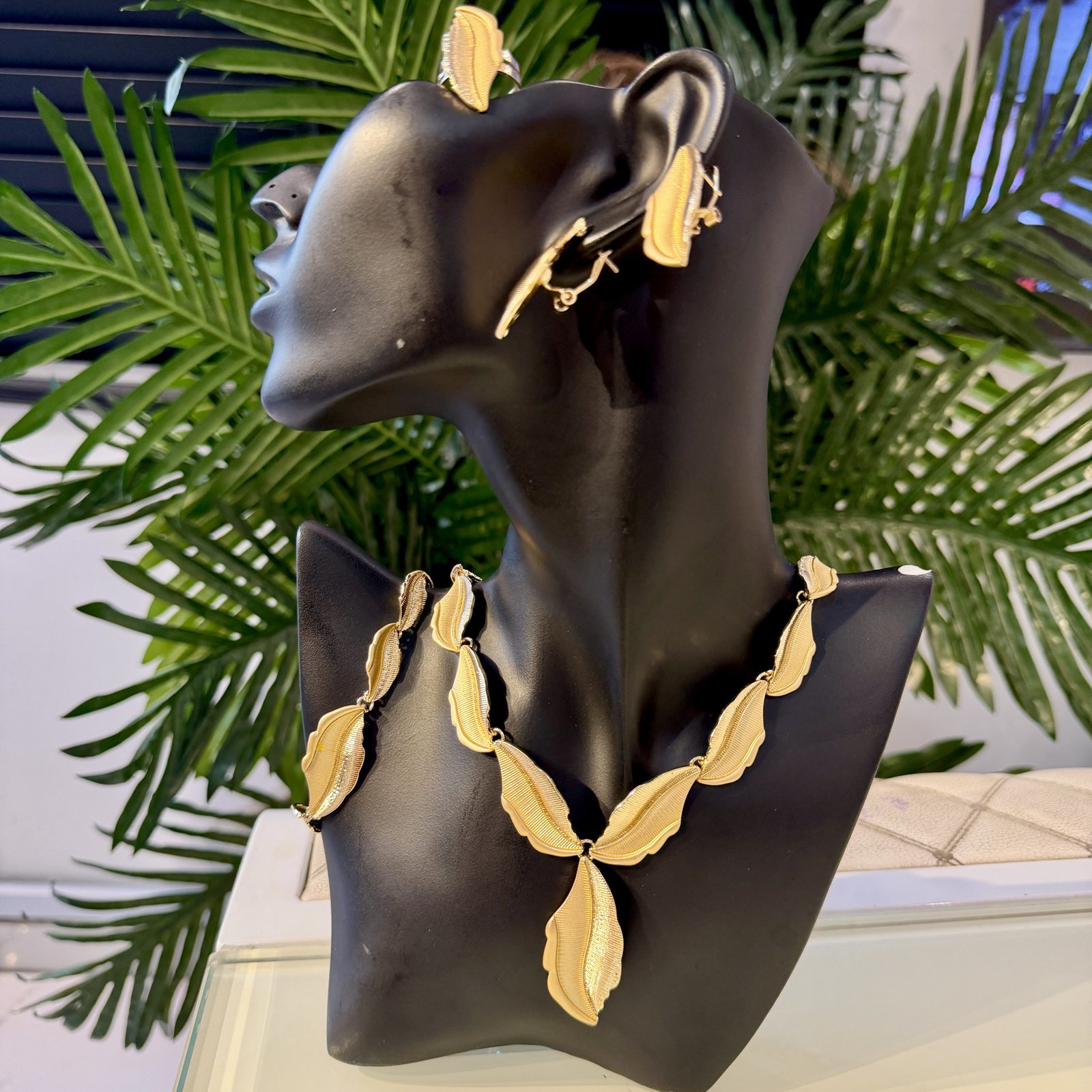 NECKLACE SET 810