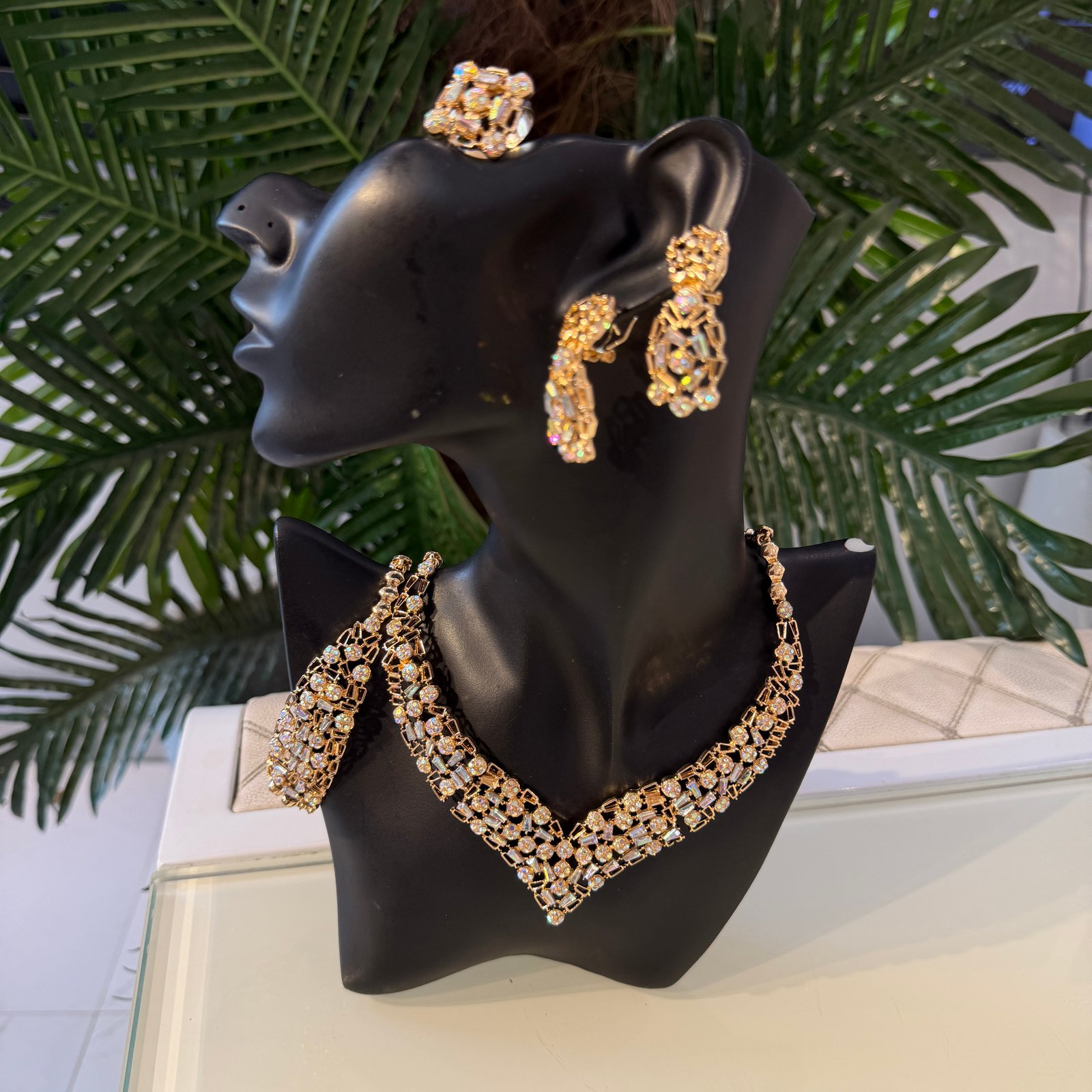 NECKLACE SET 802 (Copy)