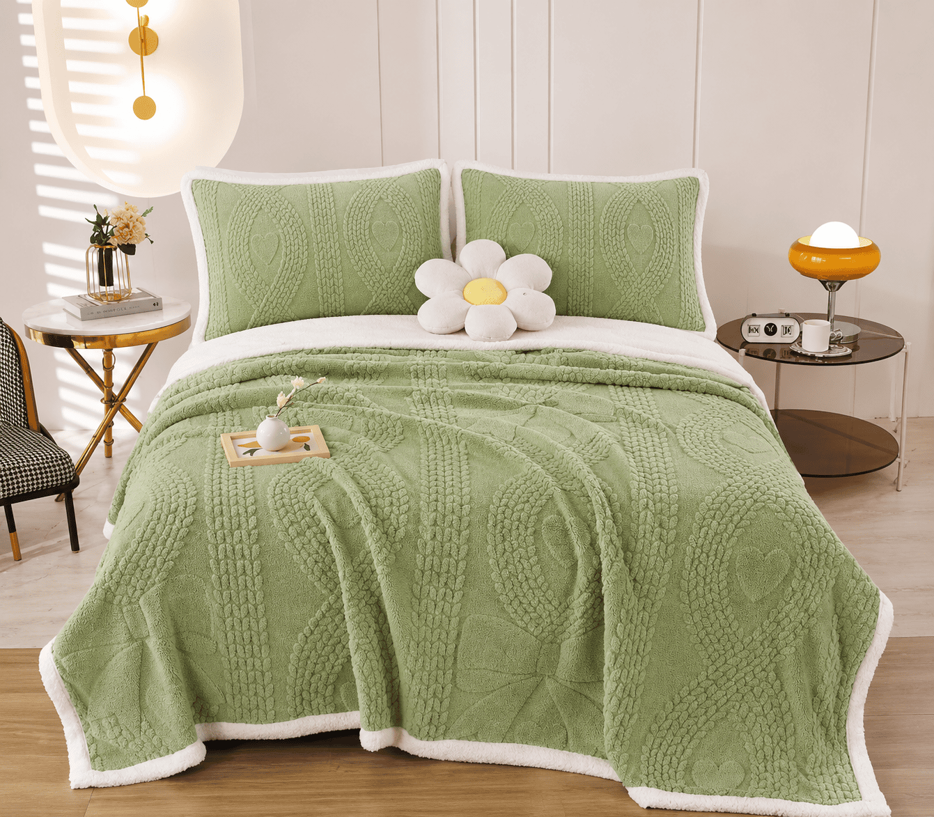 PLUSH LOVE GREEN FUR DUVET WITH 2 PILLOW CASES (200 X 230cm)