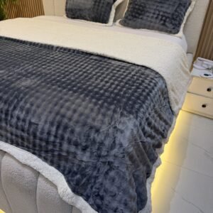 PLUSH FLEECE GRAY FUR DUVET WITH 2 PILLOW CASES (230 X 250cm)