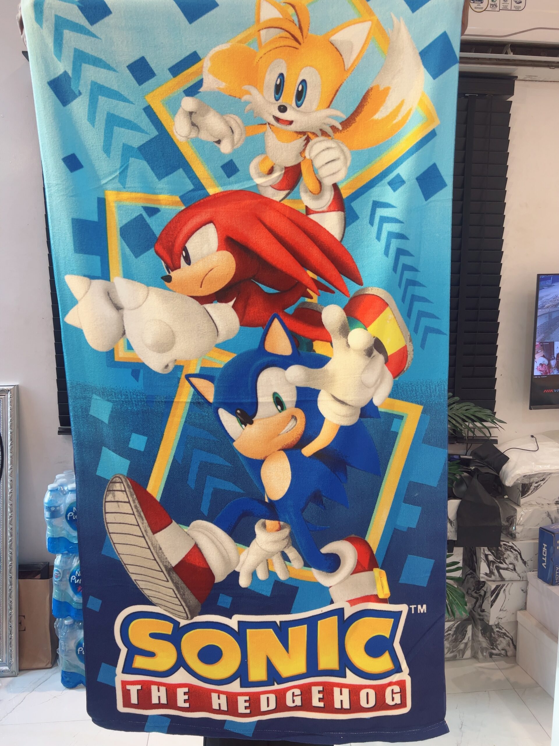 SONIC HEDGEHOG KIDS LARGE TOWEL 28/51 INCHES