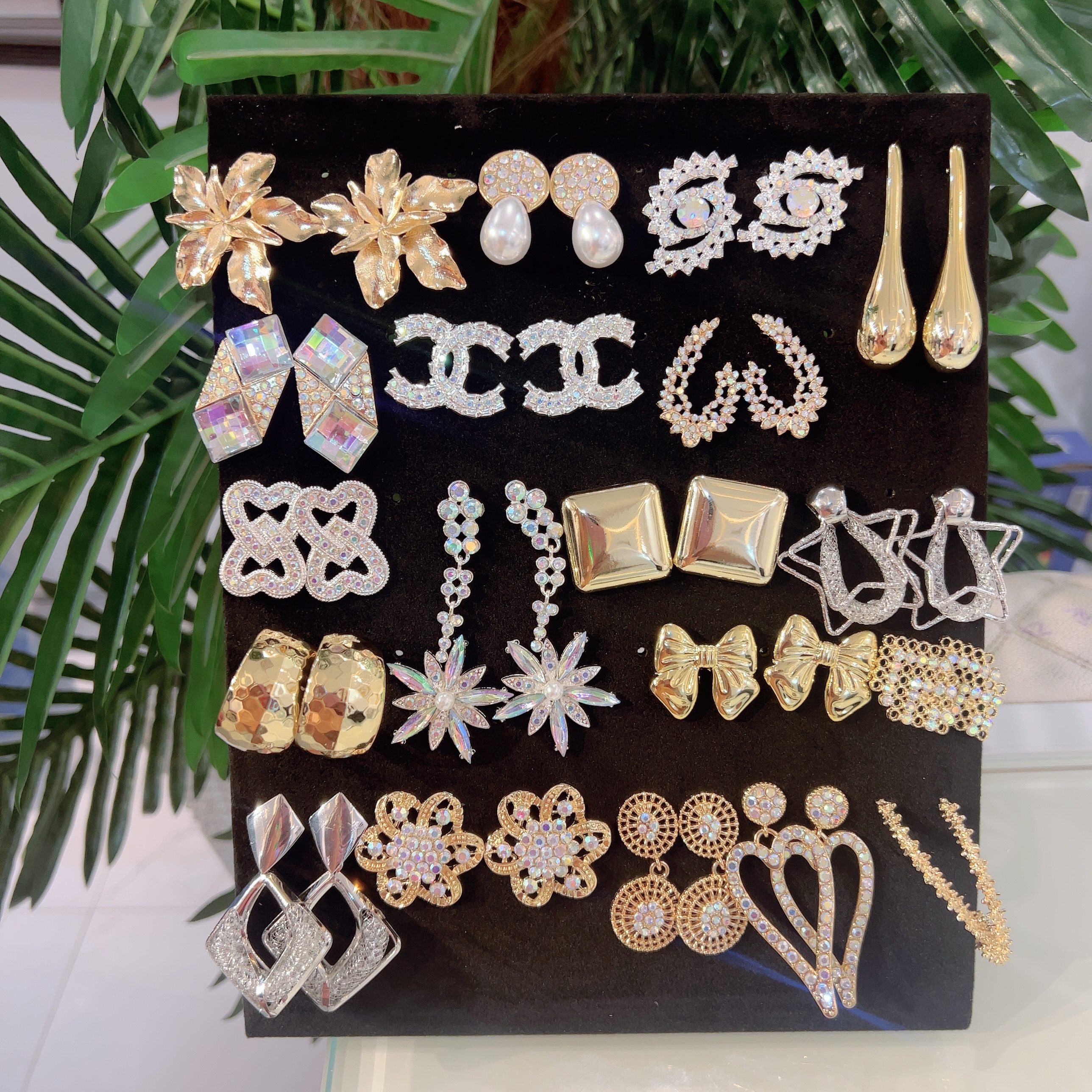Board Earrings B64