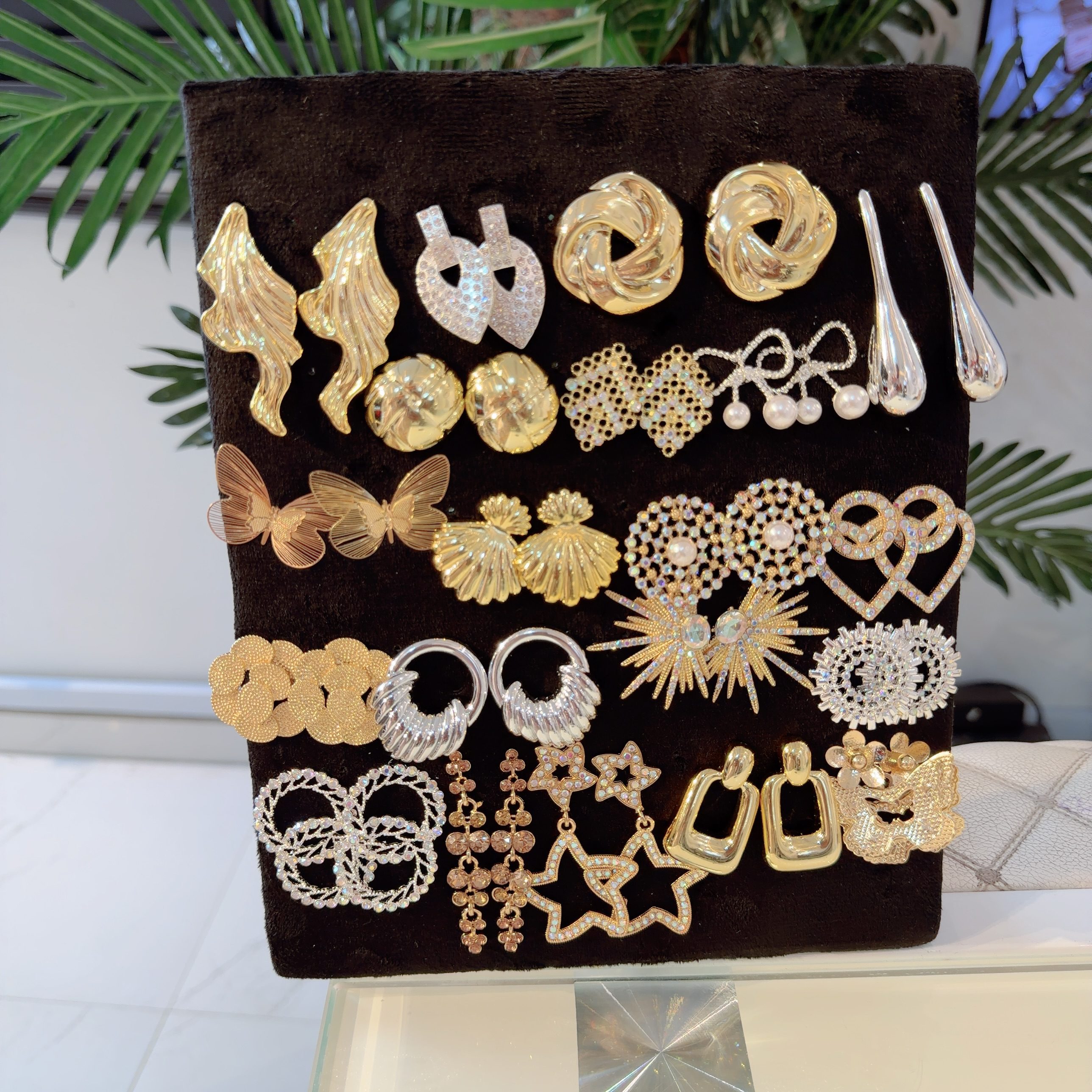 Board Earrings B56