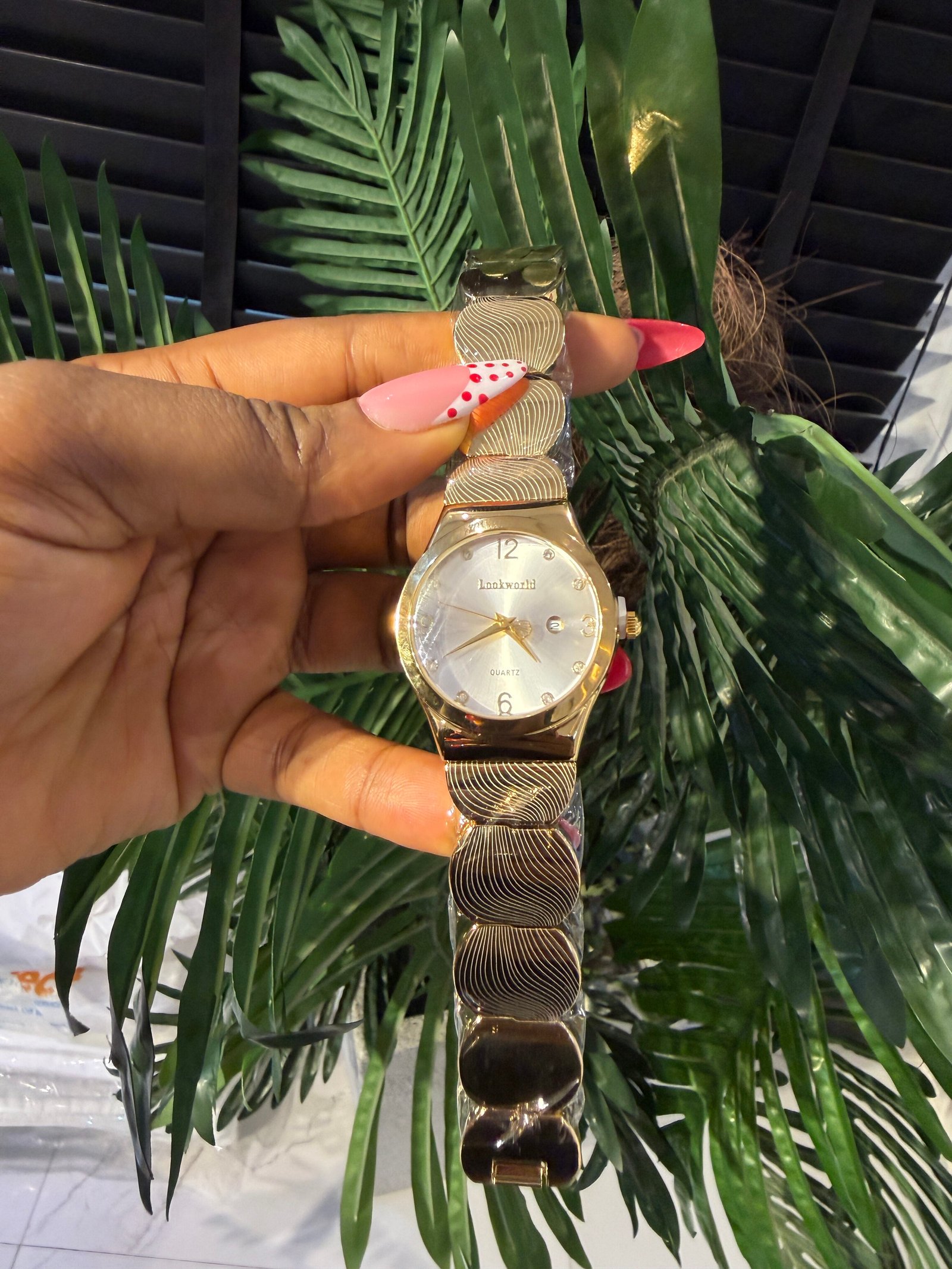 WRISTWATCH 018