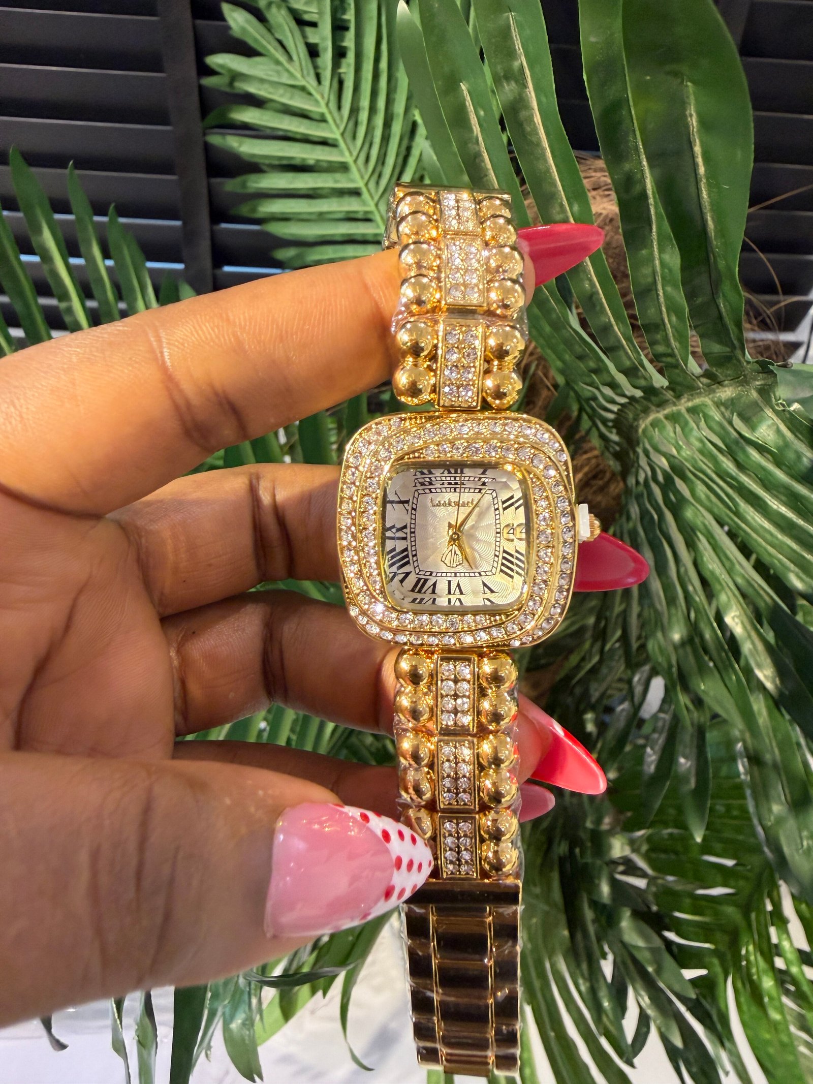 WRISTWATCH 022